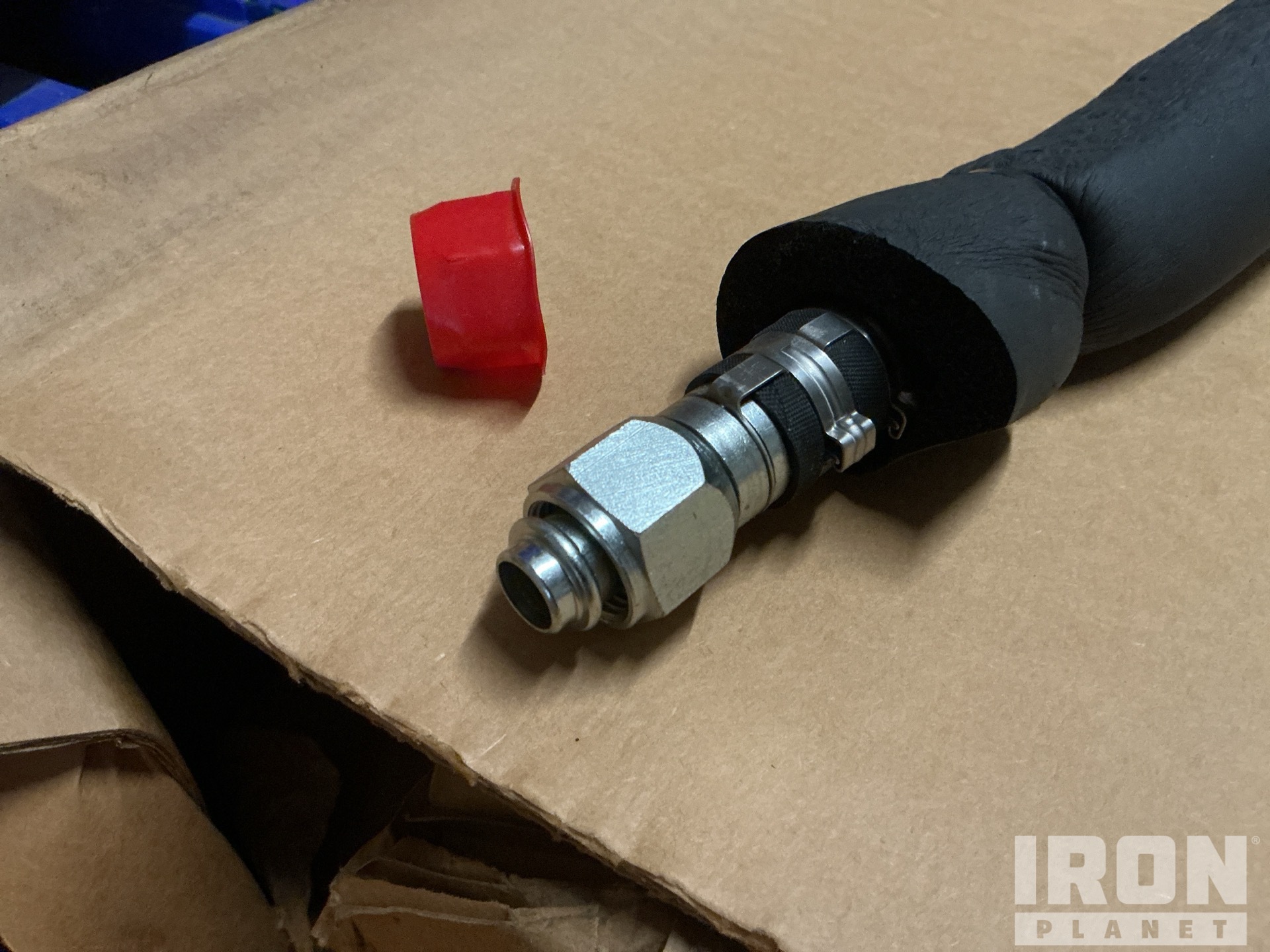 (100) Hose Assemblies P/N 33197