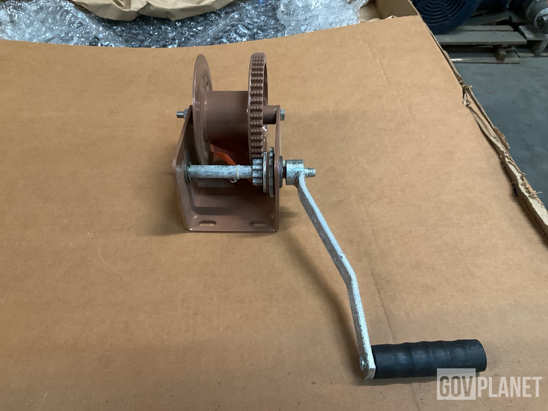 (25) Hand Operated Drum Winches