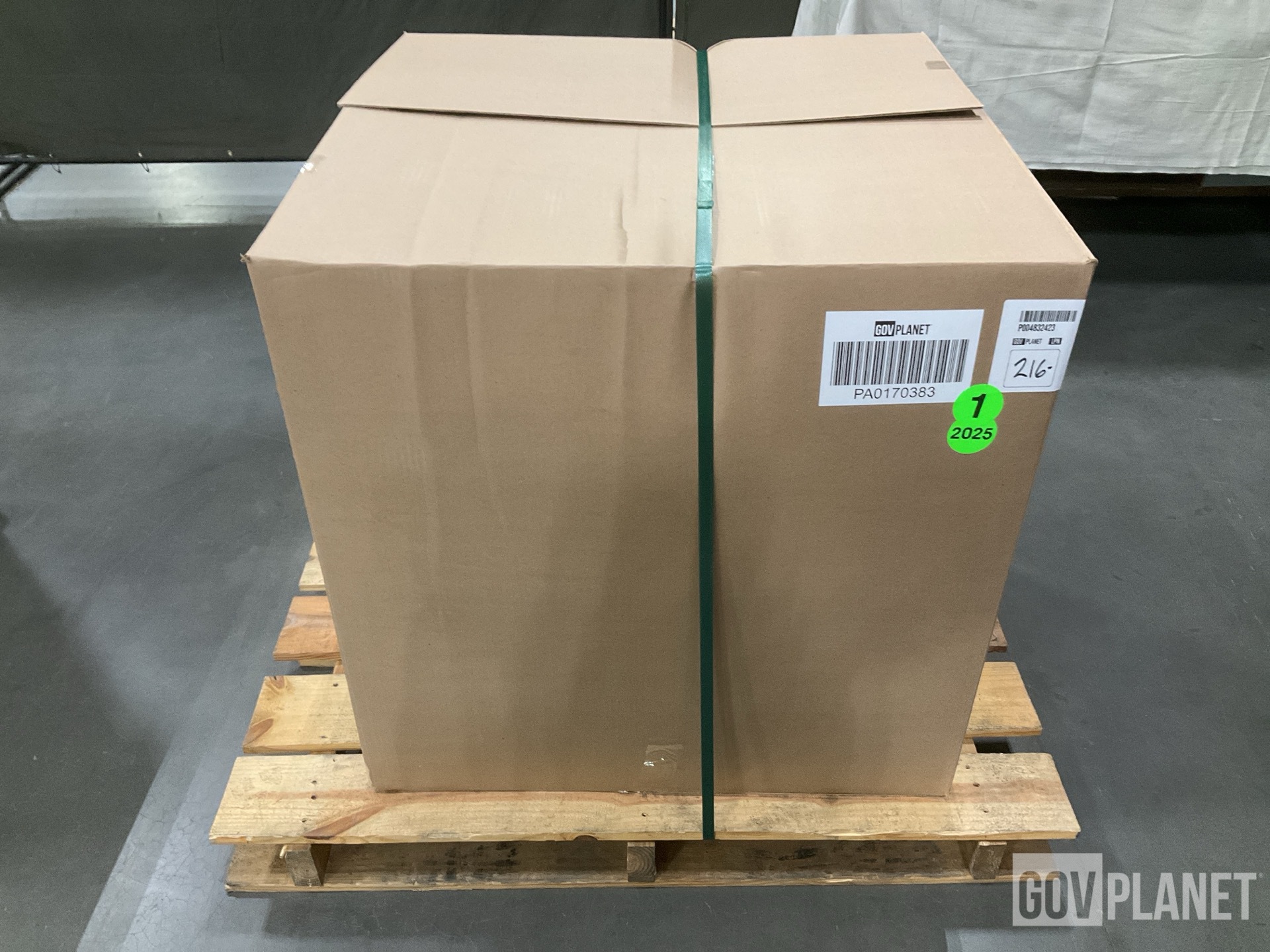 (12) Bumpers, (19) Metallic Pipes, (6) Valves & Assorted Items
