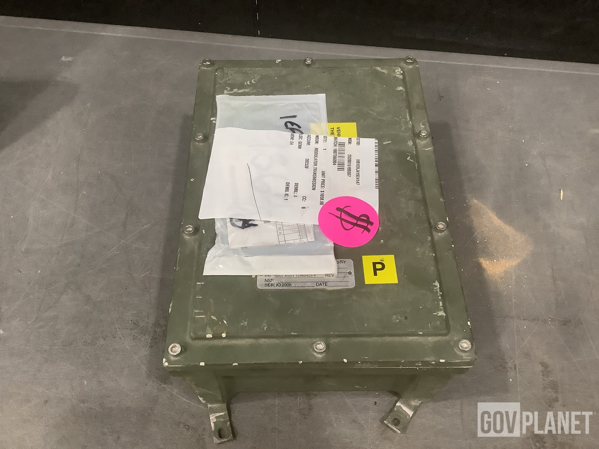 (1) Wheel, (2) Mounting Plates, (1) Modulator & Assorted Items