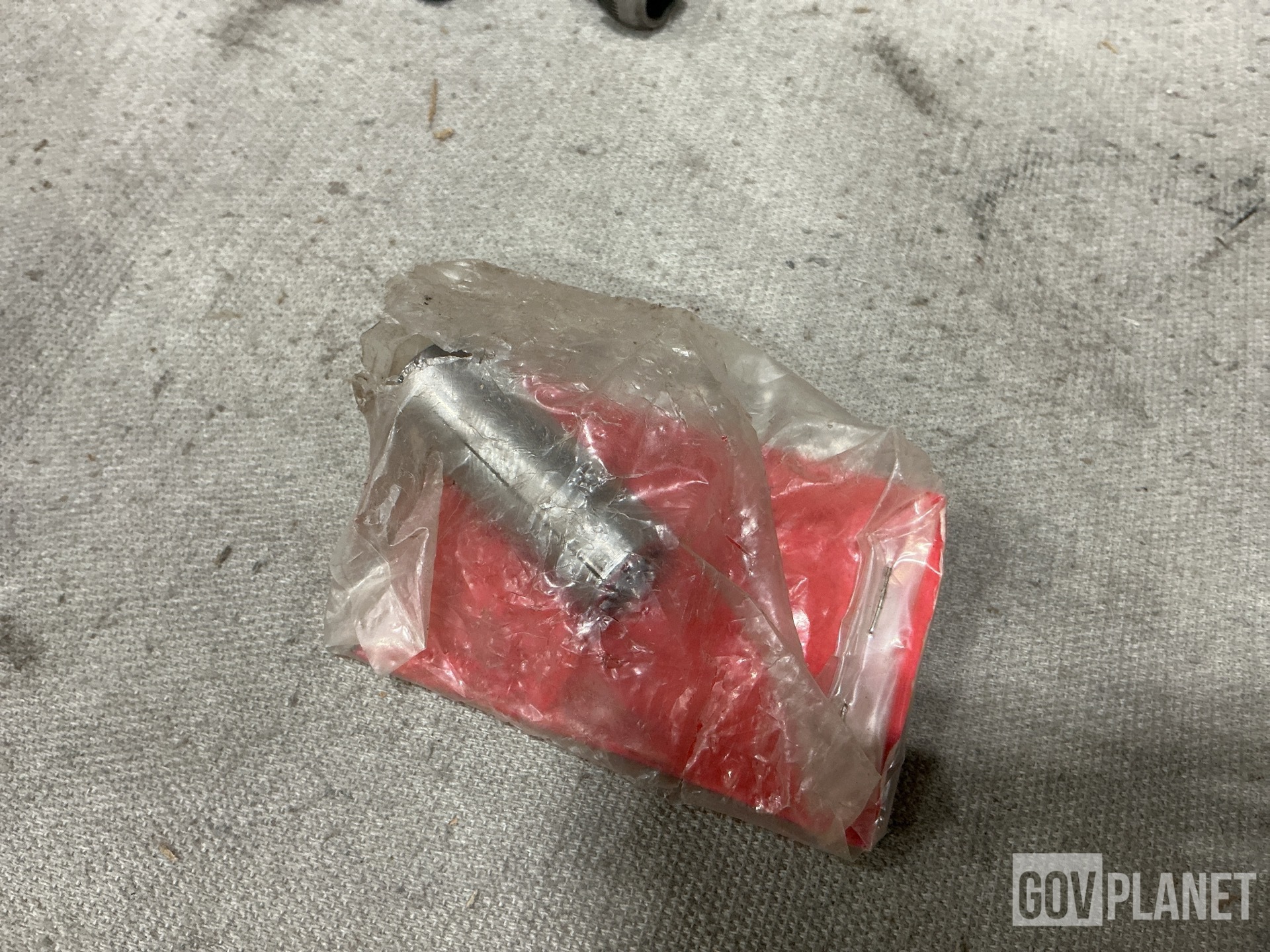 (15) Reflectors, (2) Distributors, (1) Coupling Hub & Assorted Items