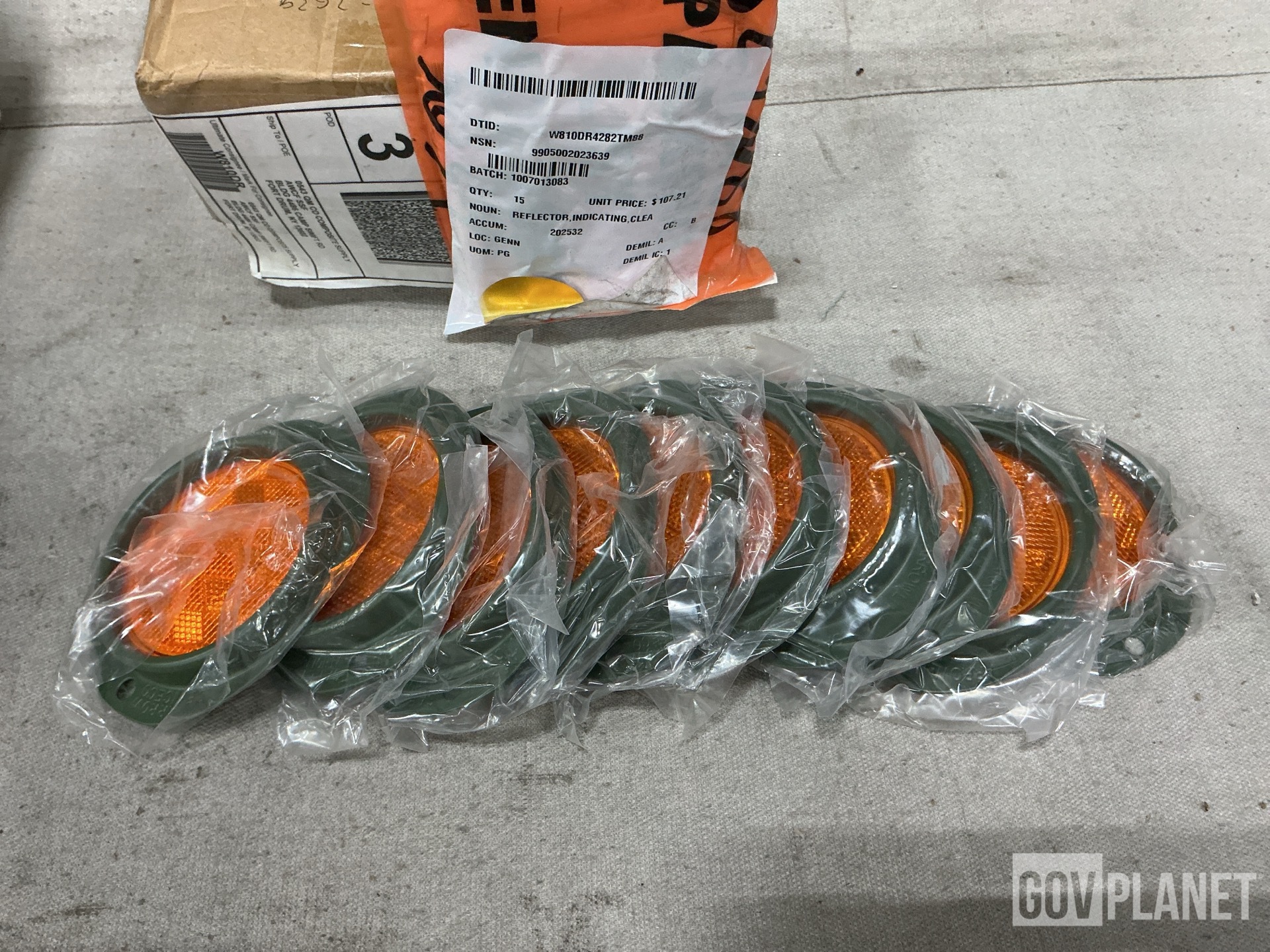 (15) Reflectors, (2) Distributors, (1) Coupling Hub & Assorted Items
