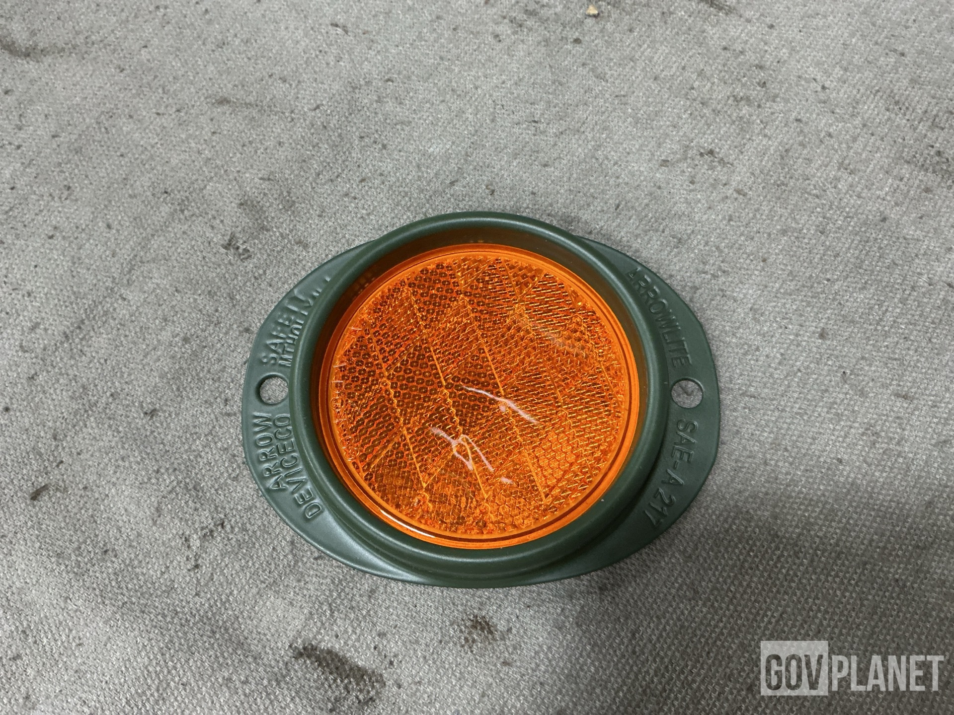 (15) Reflectors, (2) Distributors, (1) Coupling Hub & Assorted Items