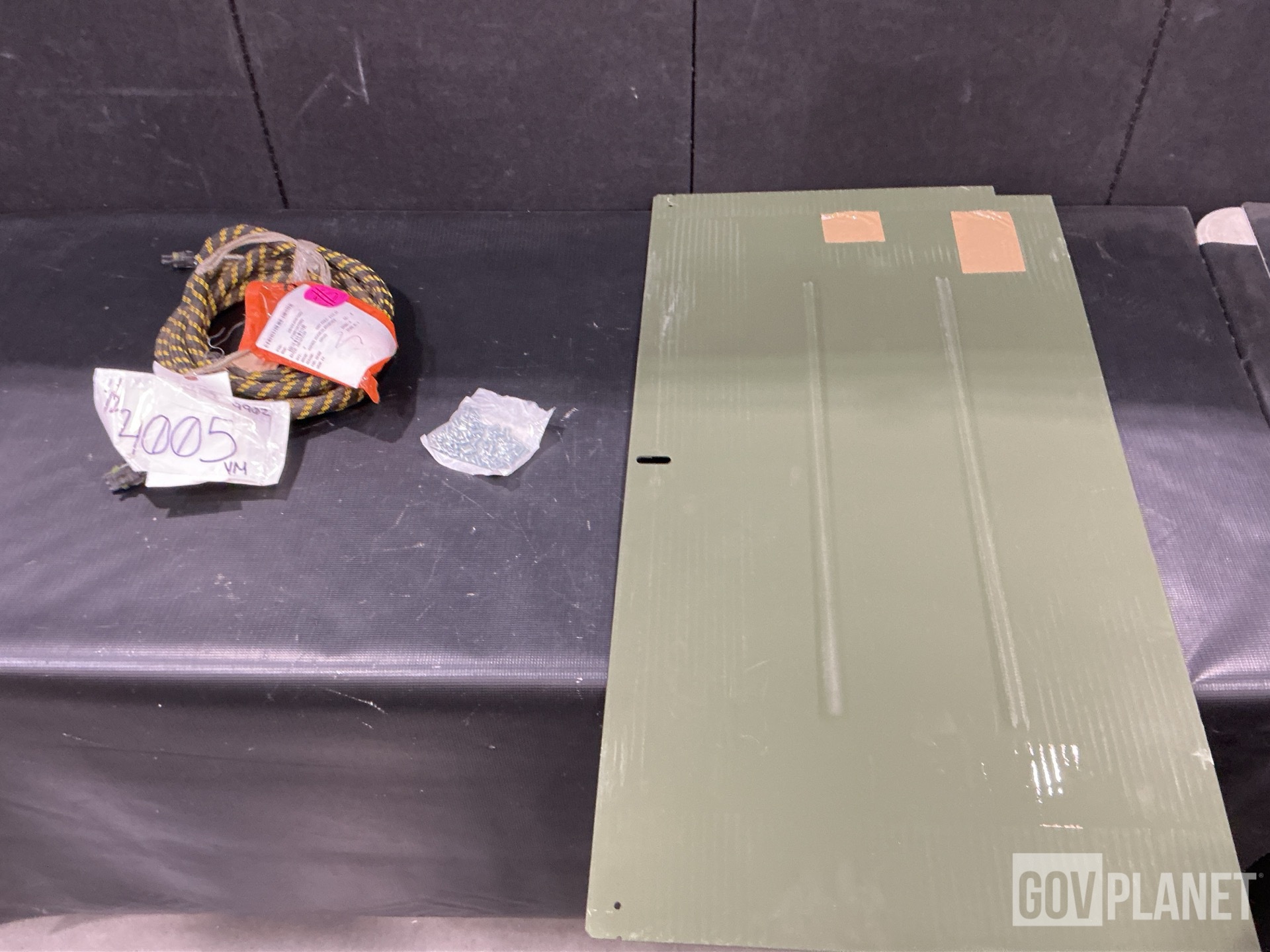 (2) Wiring Harnesses, (536) Screws, (5) Access Covers & Assorted Items