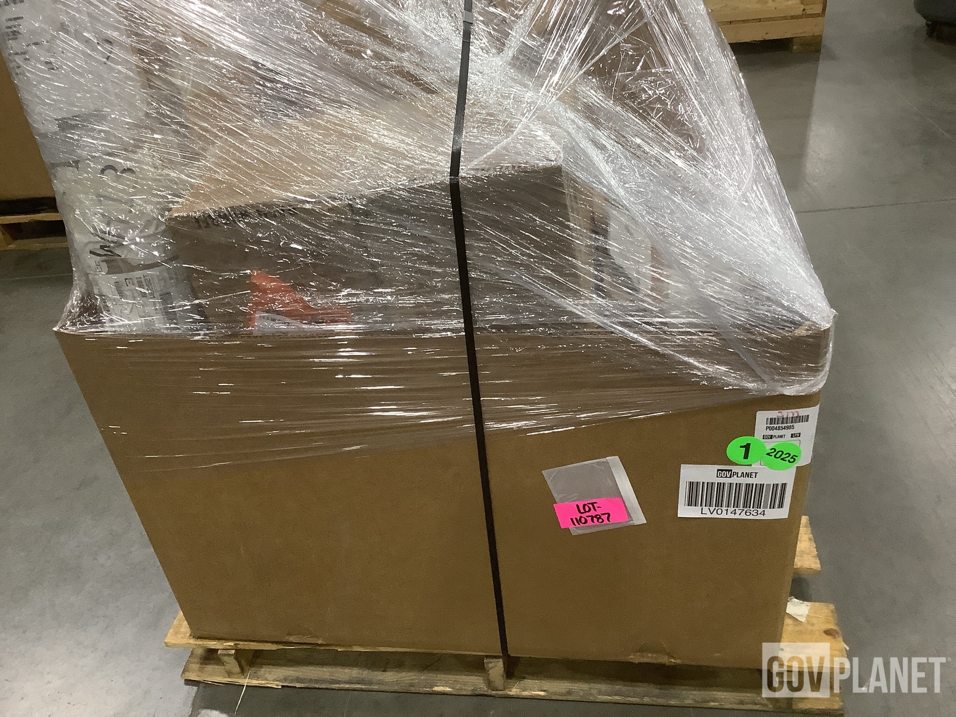 (3) Spring Holders, (490) Springs, (1) Mounting Plate & Assorted Items