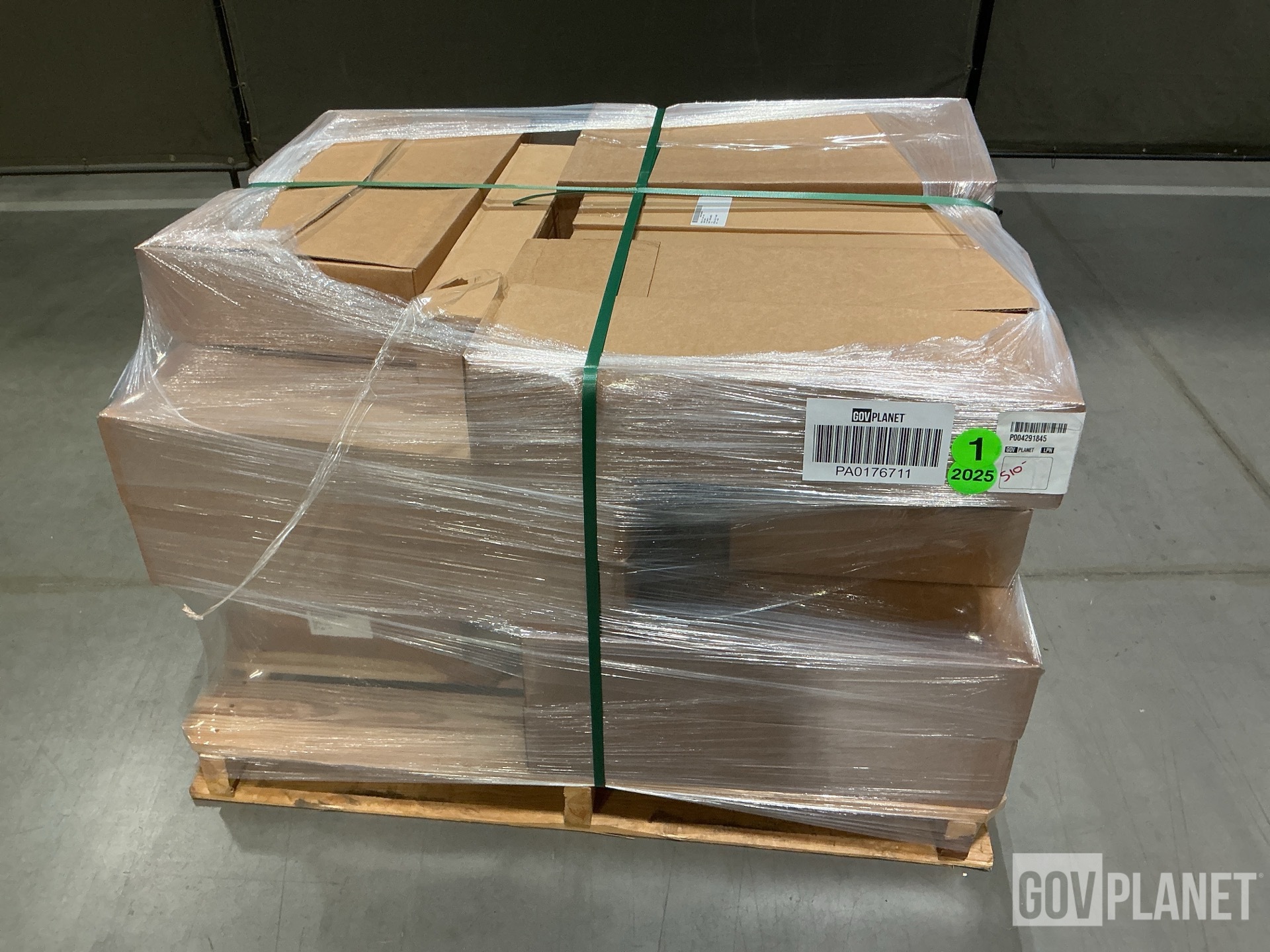 (52) 12364318 Shouldered Shafts