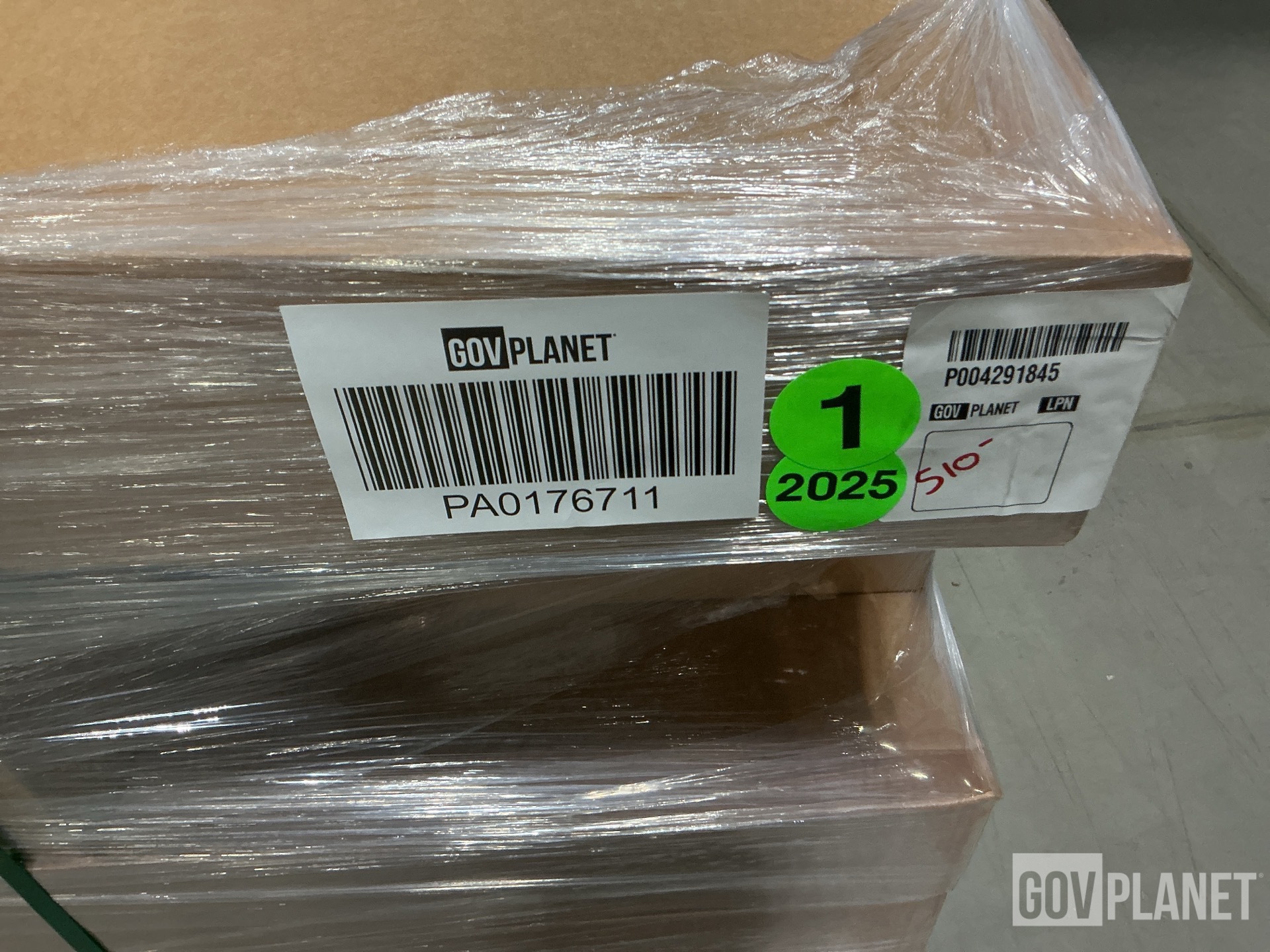 (52) 12364318 Shouldered Shafts