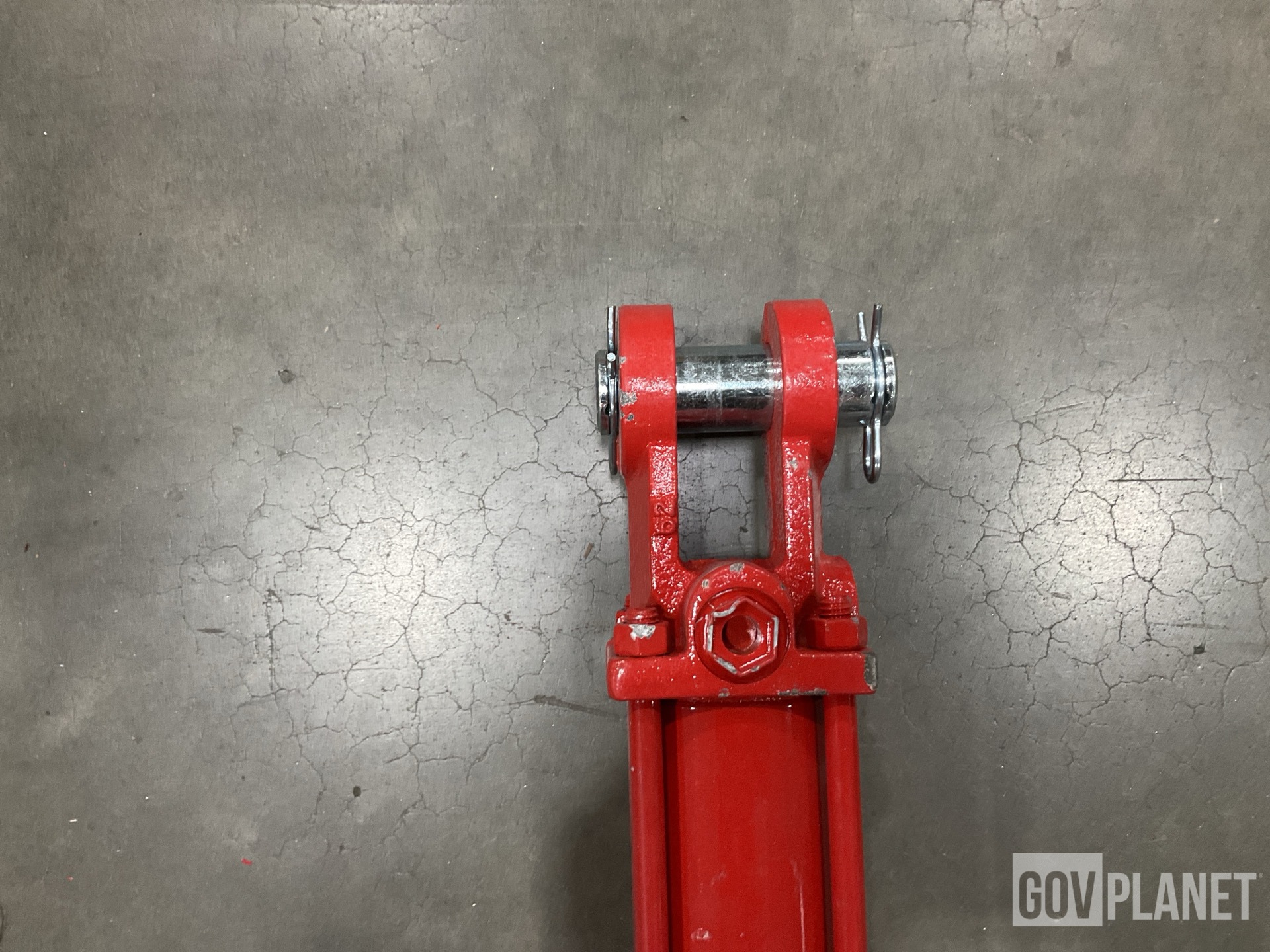 (11) Mounting Brackets, (2) Hydraulic Cylinders, (5) Pulleys & Assorted Items
