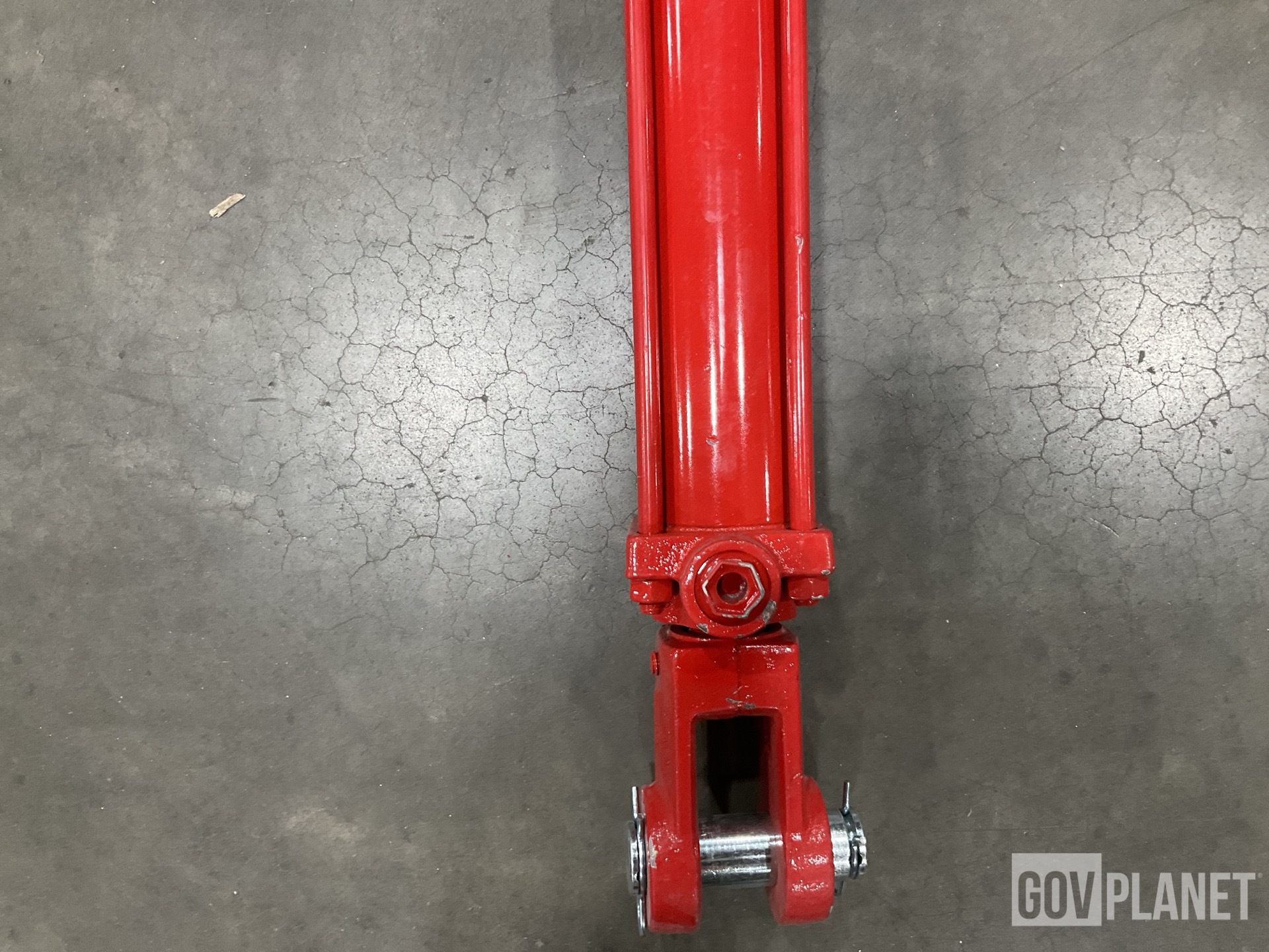 (11) Mounting Brackets, (2) Hydraulic Cylinders, (5) Pulleys & Assorted Items