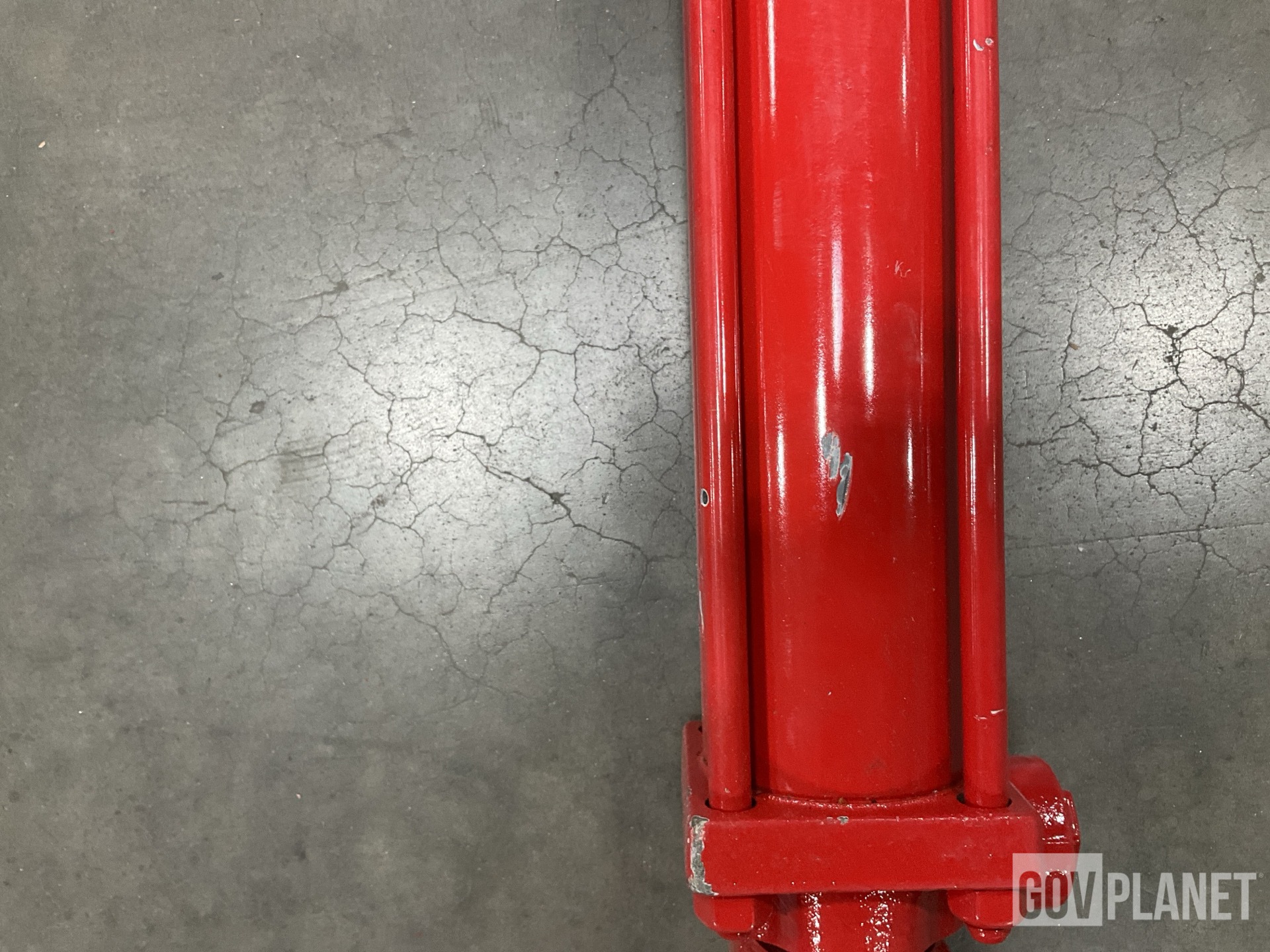 (11) Mounting Brackets, (2) Hydraulic Cylinders, (5) Pulleys & Assorted Items