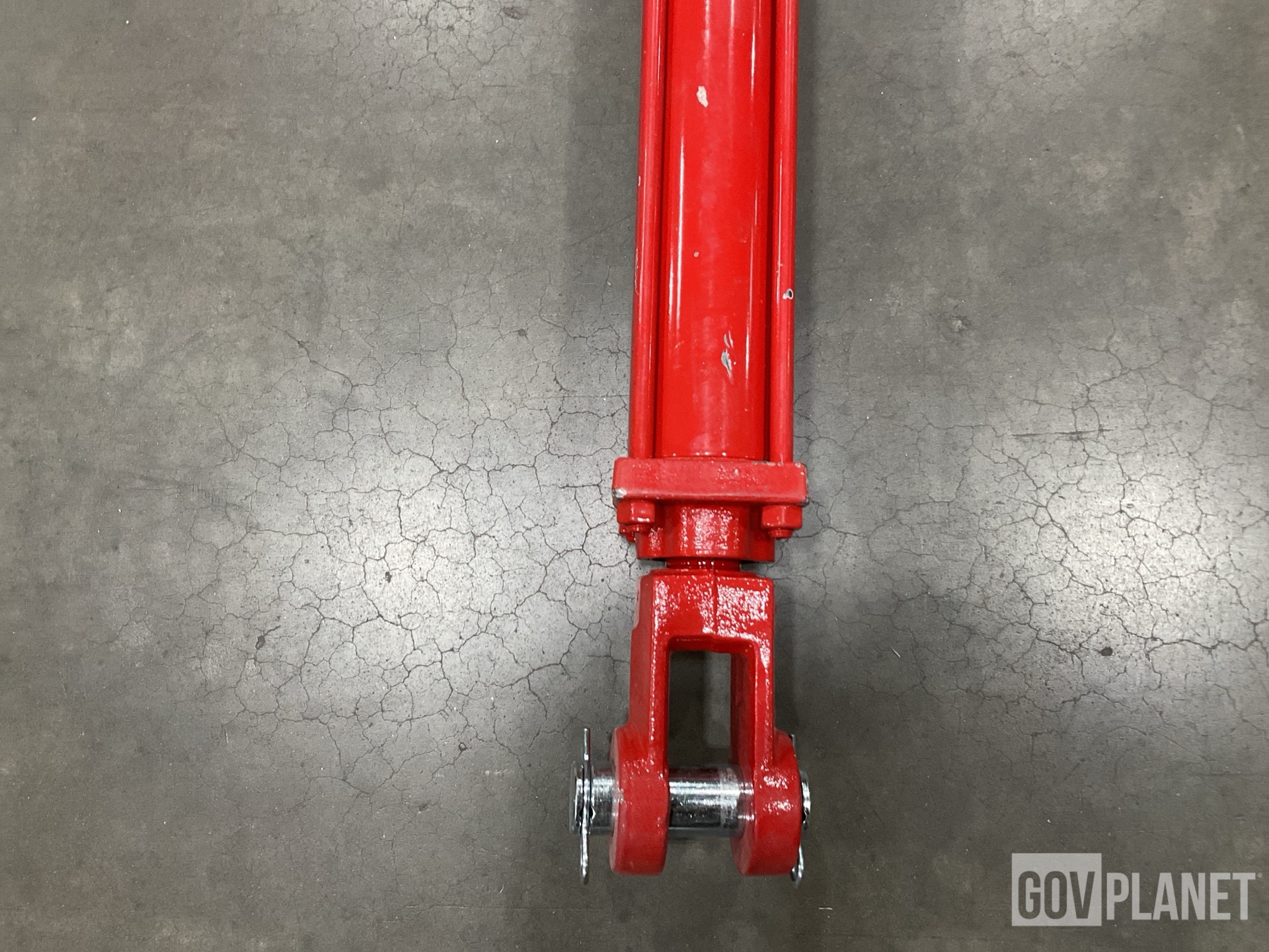 (11) Mounting Brackets, (2) Hydraulic Cylinders, (5) Pulleys & Assorted Items