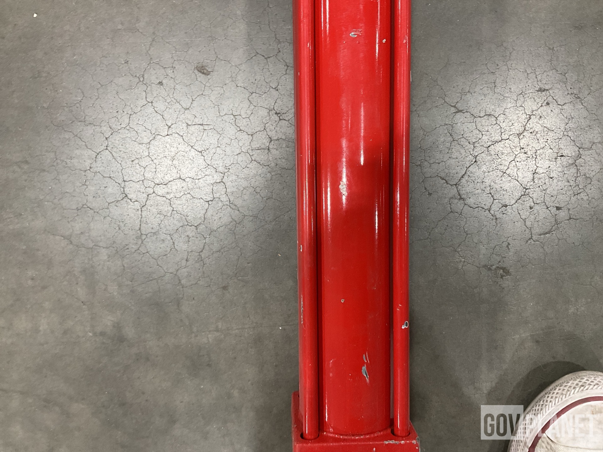 (11) Mounting Brackets, (2) Hydraulic Cylinders, (5) Pulleys & Assorted Items