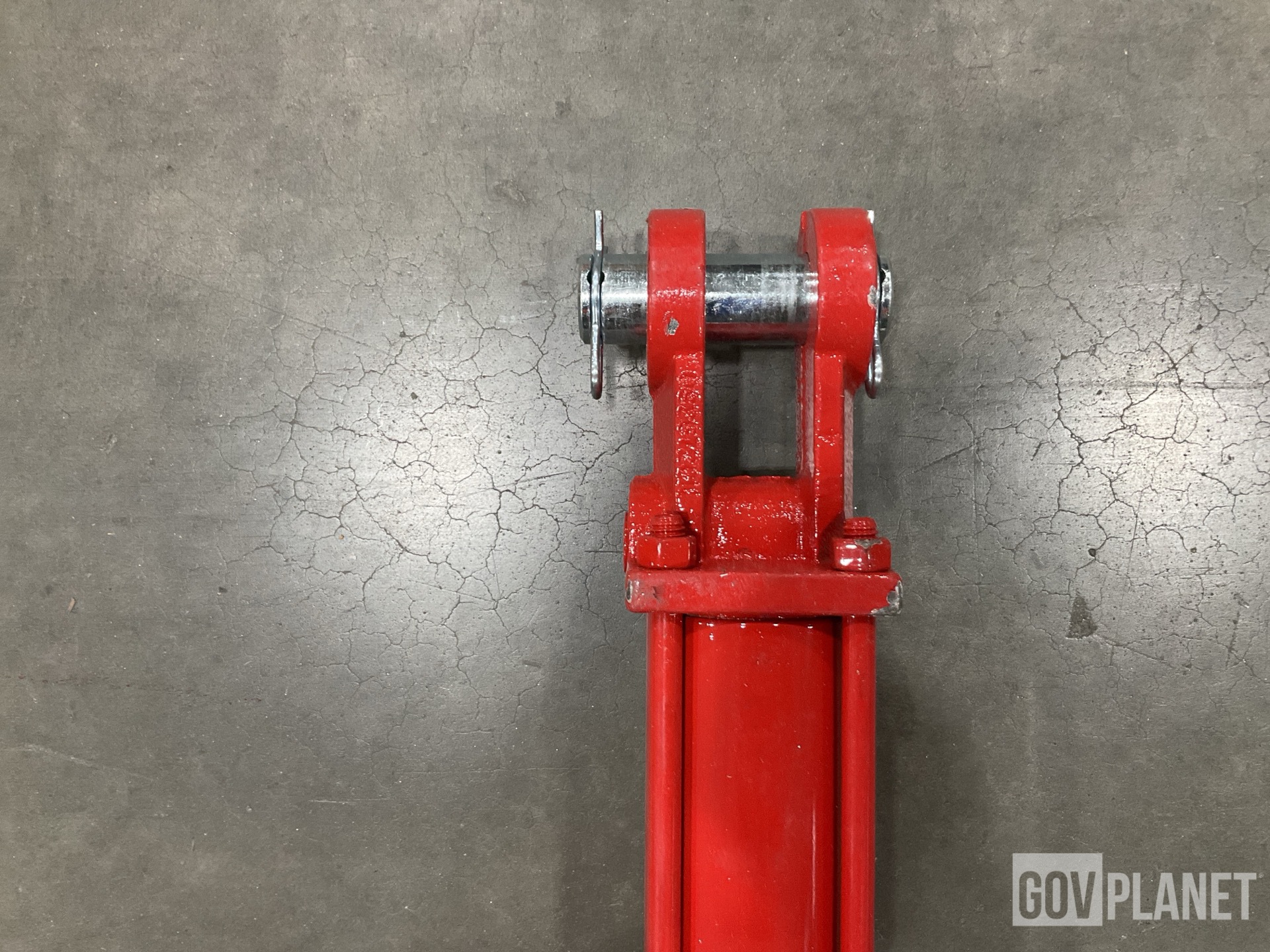 (11) Mounting Brackets, (2) Hydraulic Cylinders, (5) Pulleys & Assorted Items