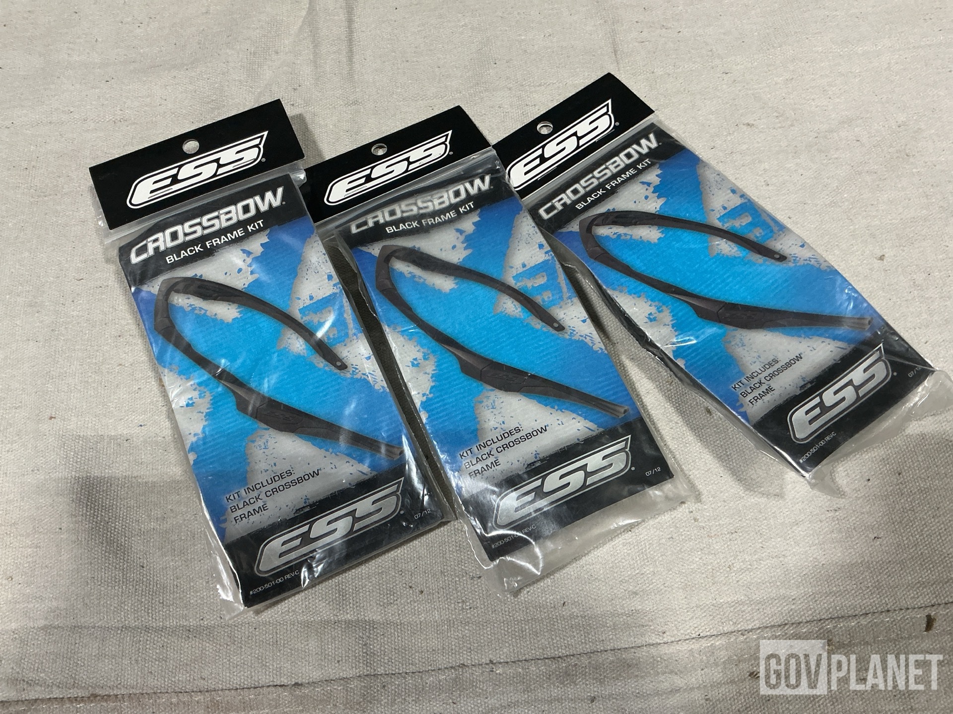 (18) Mounting Brackets, (7) Retainers, (71) Frame Kits & Assorted Items