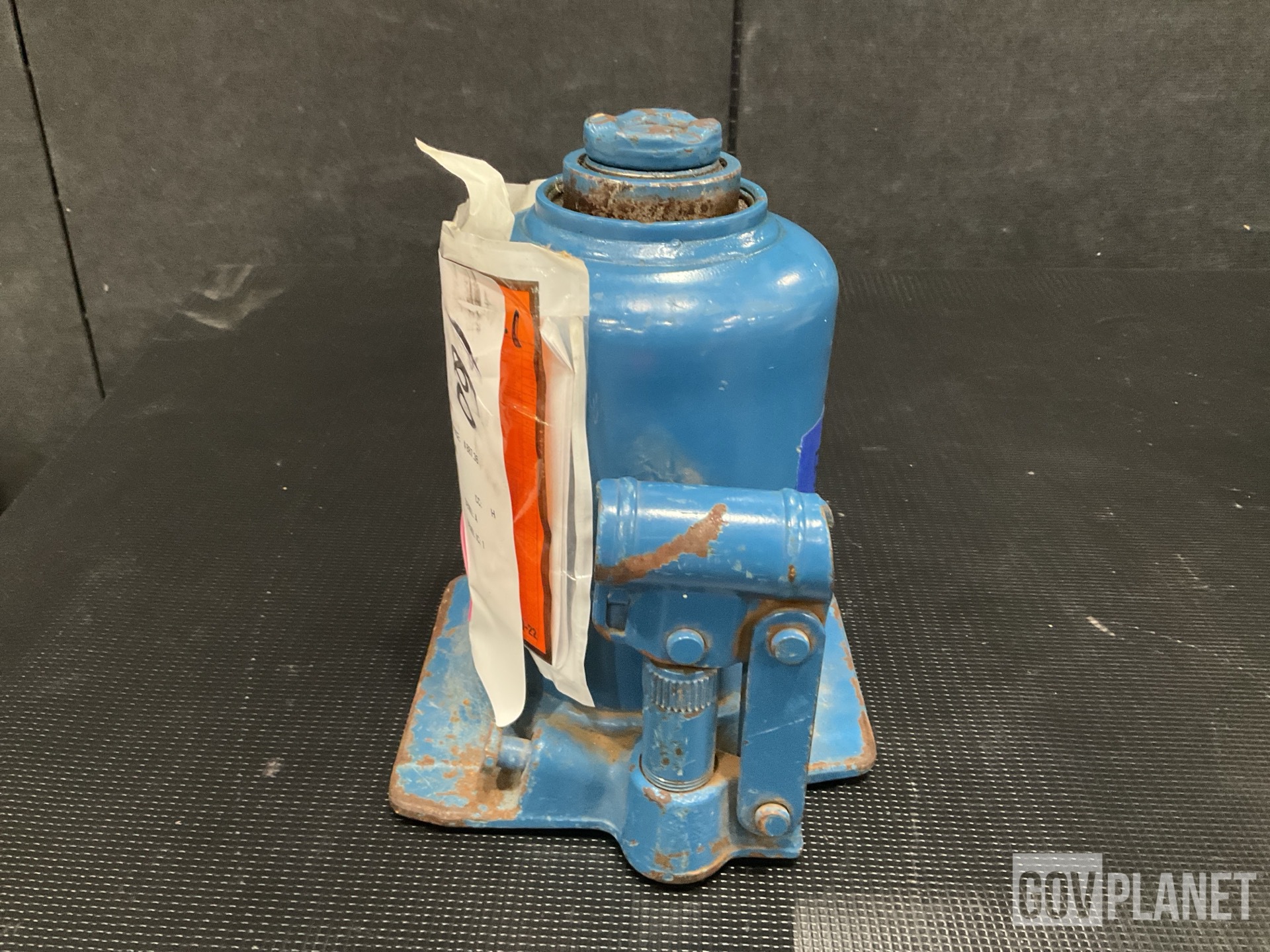 (10) Cable Assemblies, (1) Hydraulic Jack, (1) Mounting Tray & Assorted Items