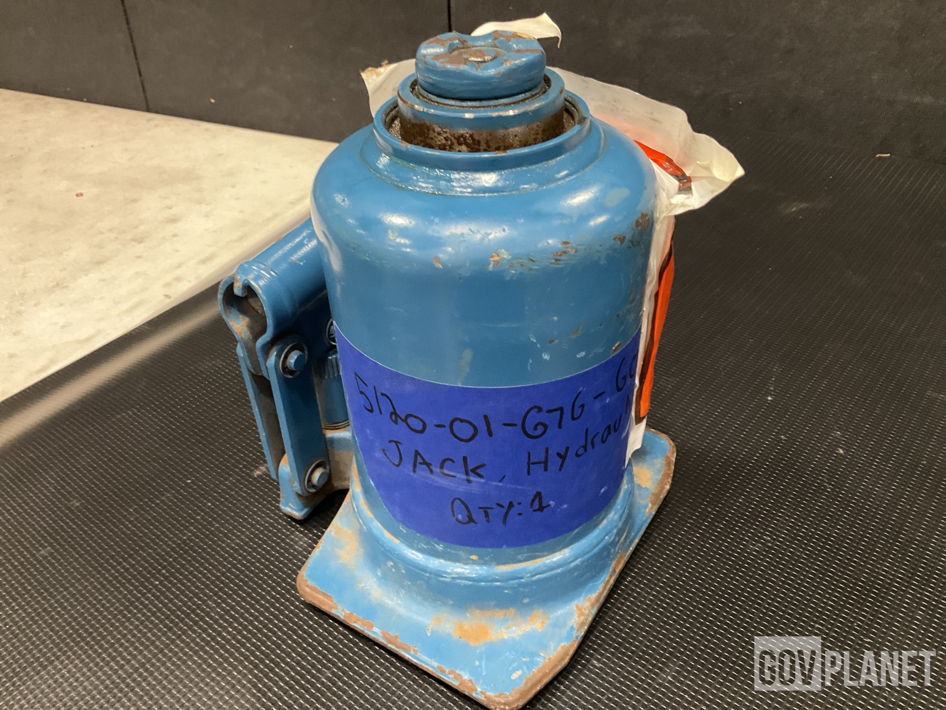 (10) Cable Assemblies, (1) Hydraulic Jack, (1) Mounting Tray & Assorted Items