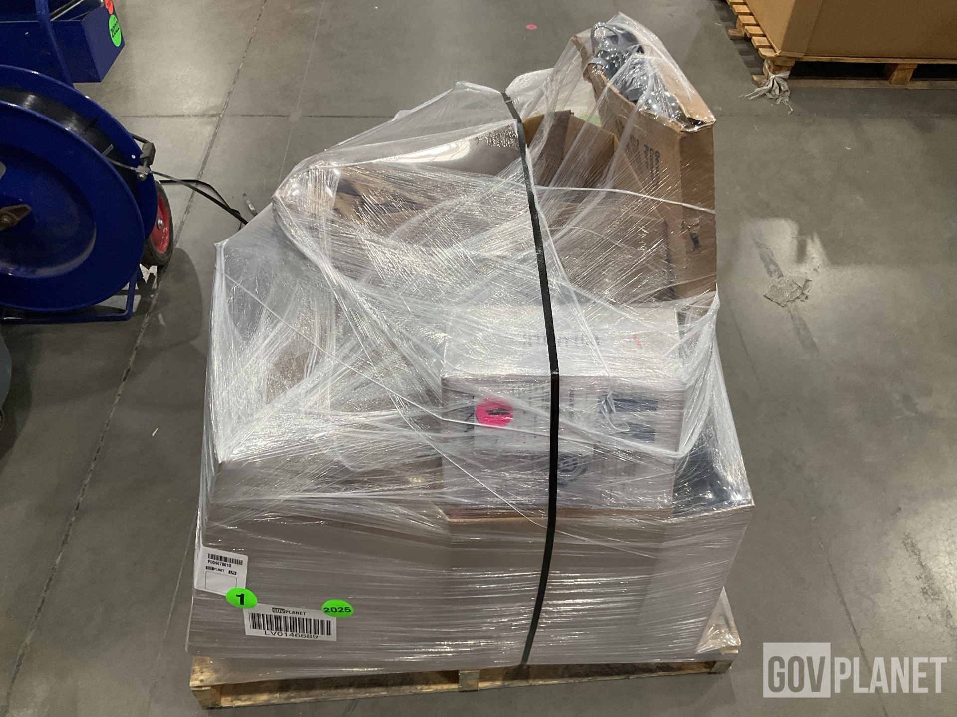 (3) Headlights, (1) Gasket Set, (17) Brackets & Assorted Items