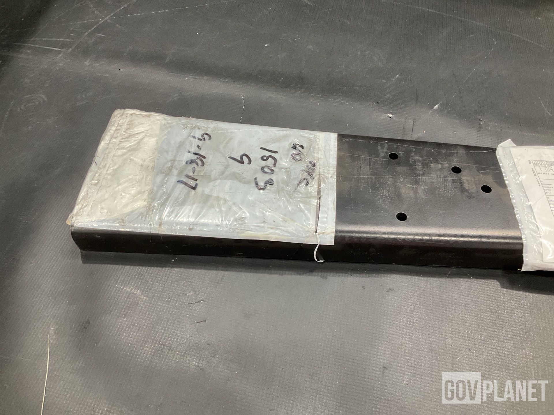 (7) Seal Parts Kits, (5) Double Brackets, (28) Mounting Plates & Assorted Items