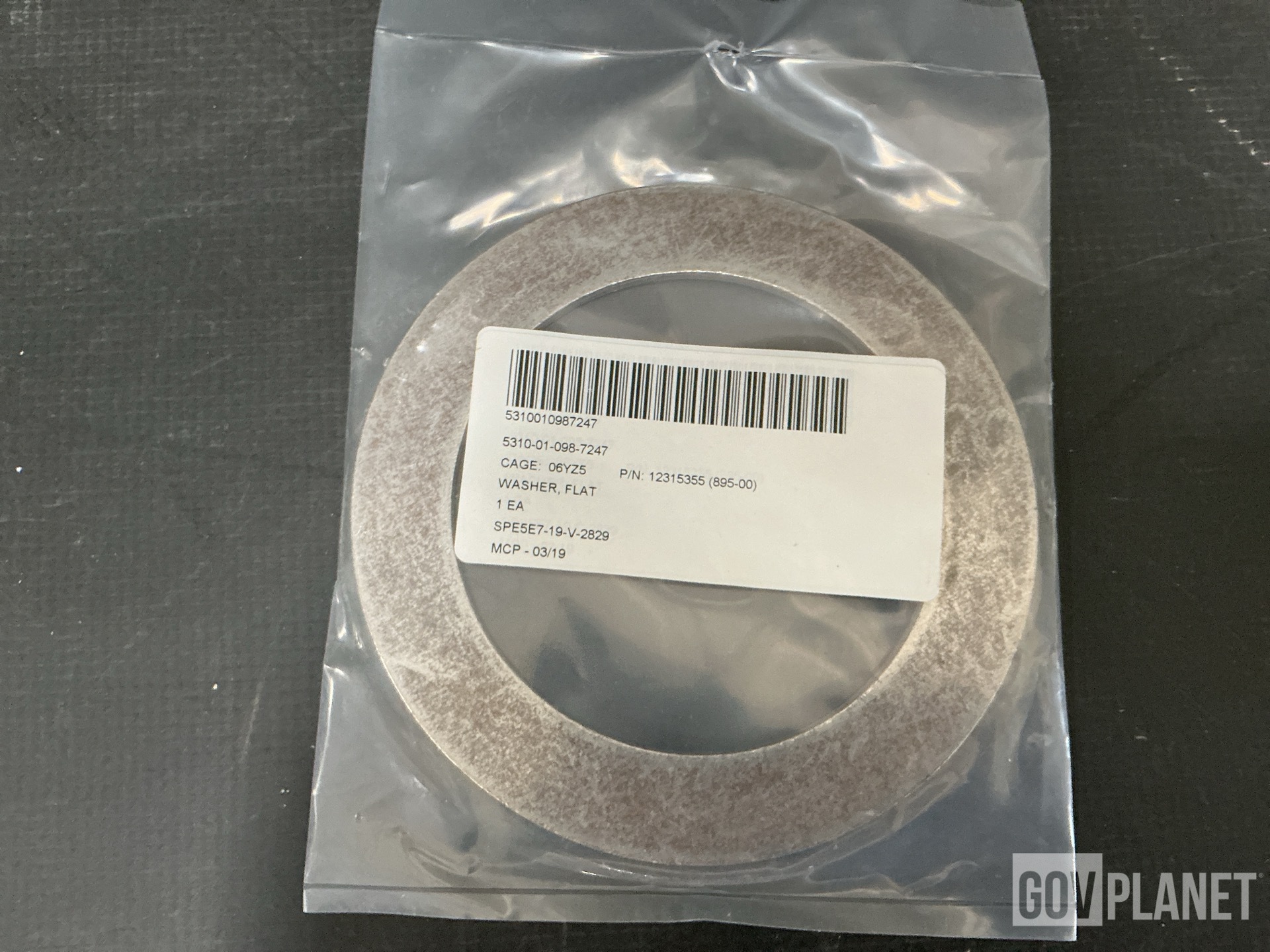 (267) Flat Washers, (22) Loop Clamps, (7) Key Sets & Assorted Items