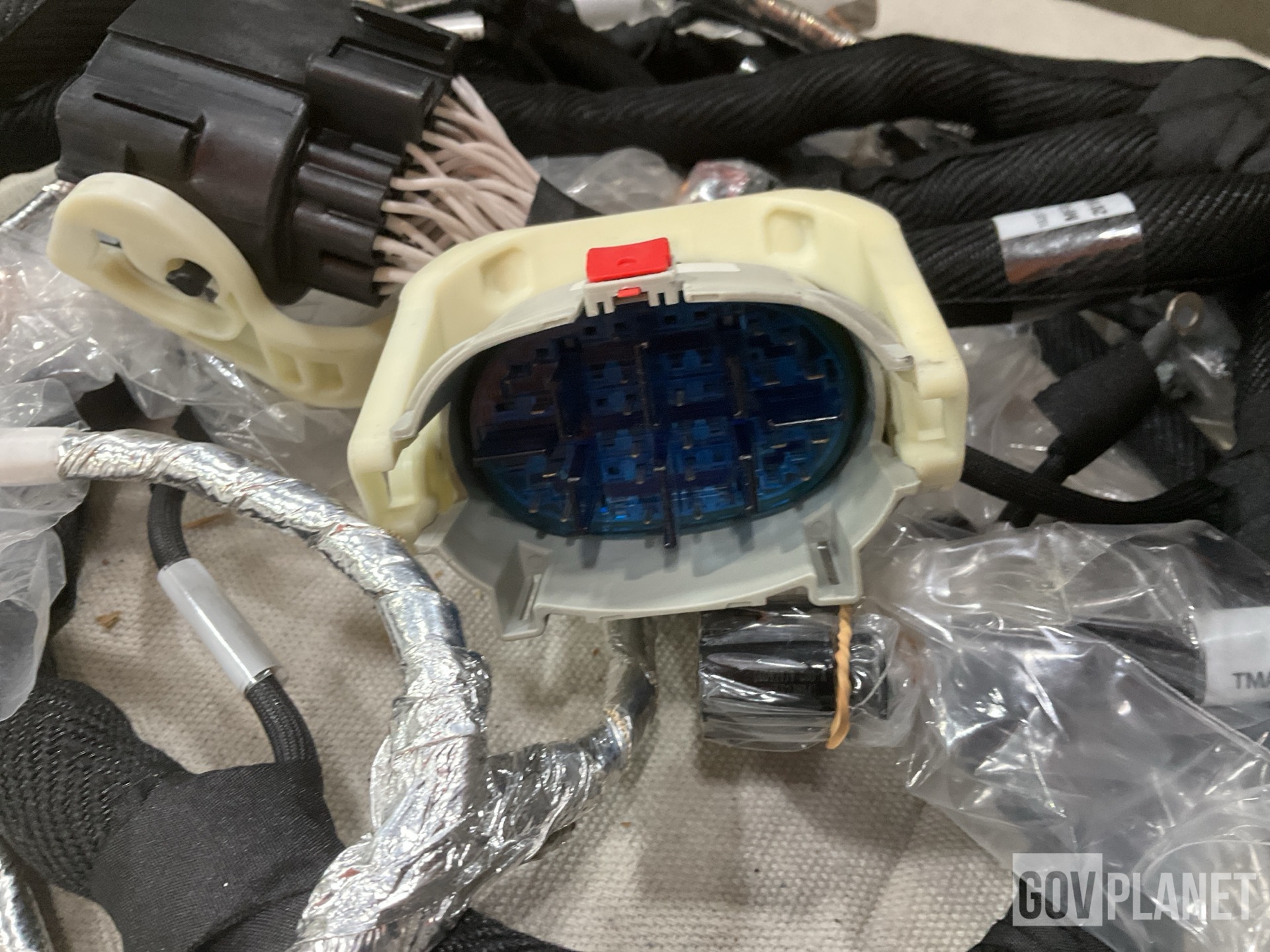 Oshkosh Defense 12610976 Engine Wire Harness
