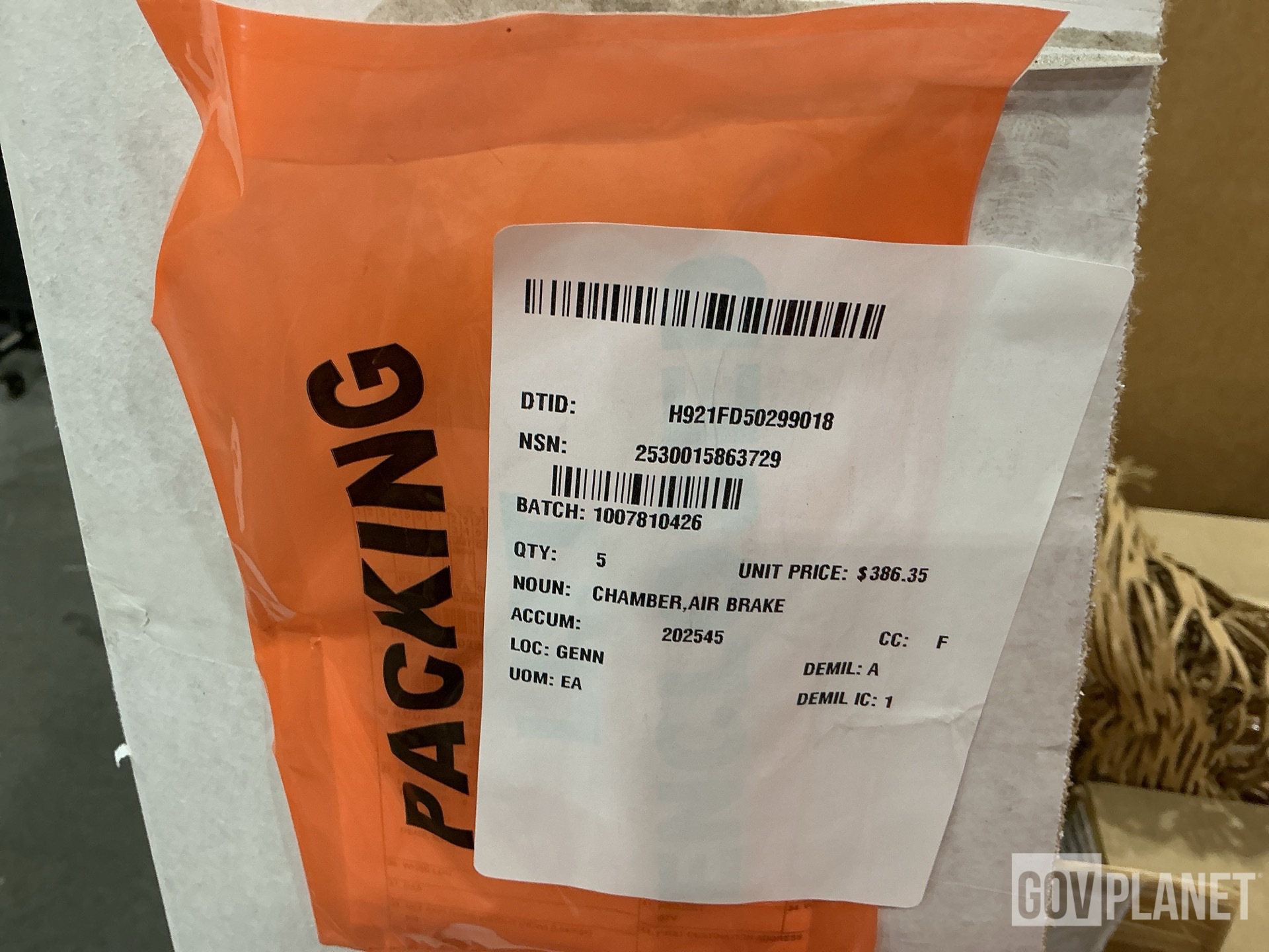 (5) MGM Brakes MJS3028ET096 Air Brake Chambers