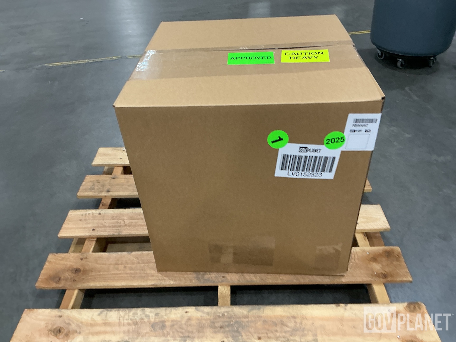 (5) MGM Brakes MJS3028ET096 Air Brake Chambers