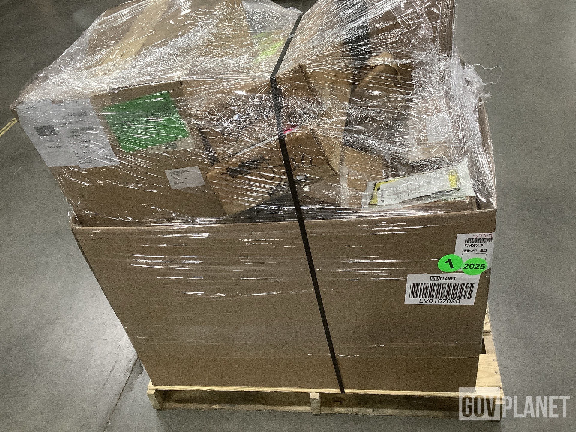 (1) Search Light, (3) Core Frames, (2) Torque Rods & Assorted Items