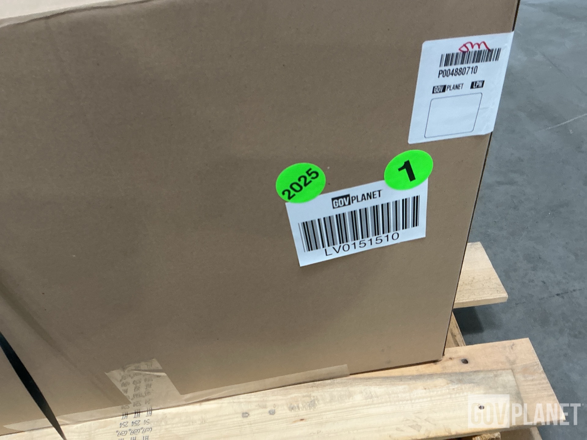 (1) Access Cover, (1) Air Filter Unit, (1) Drum Winch & Assorted Items