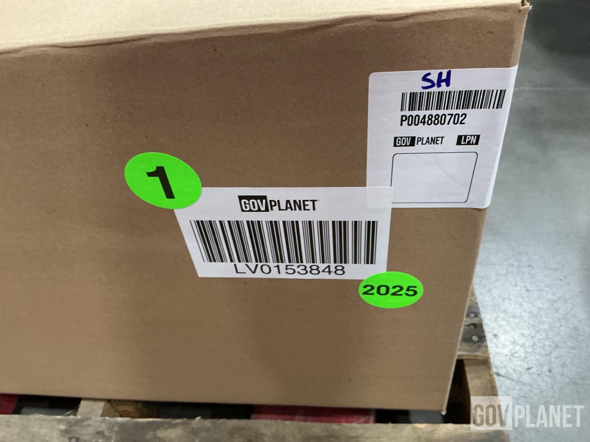 (12) Nuts & Washers, (86) Sleeve Spacers, (1) Cylinder Assembly & Assorted Items