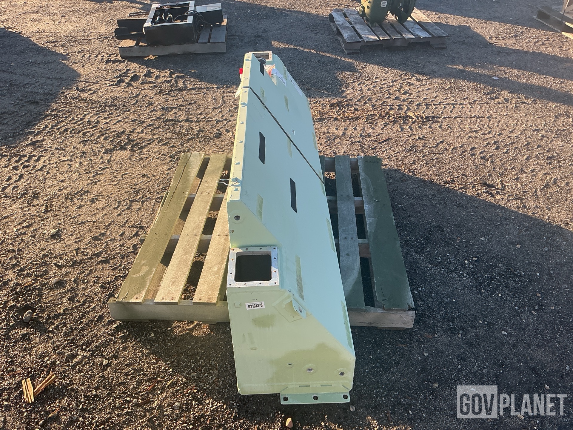 Oshkosh 3646245 Fuel Tank