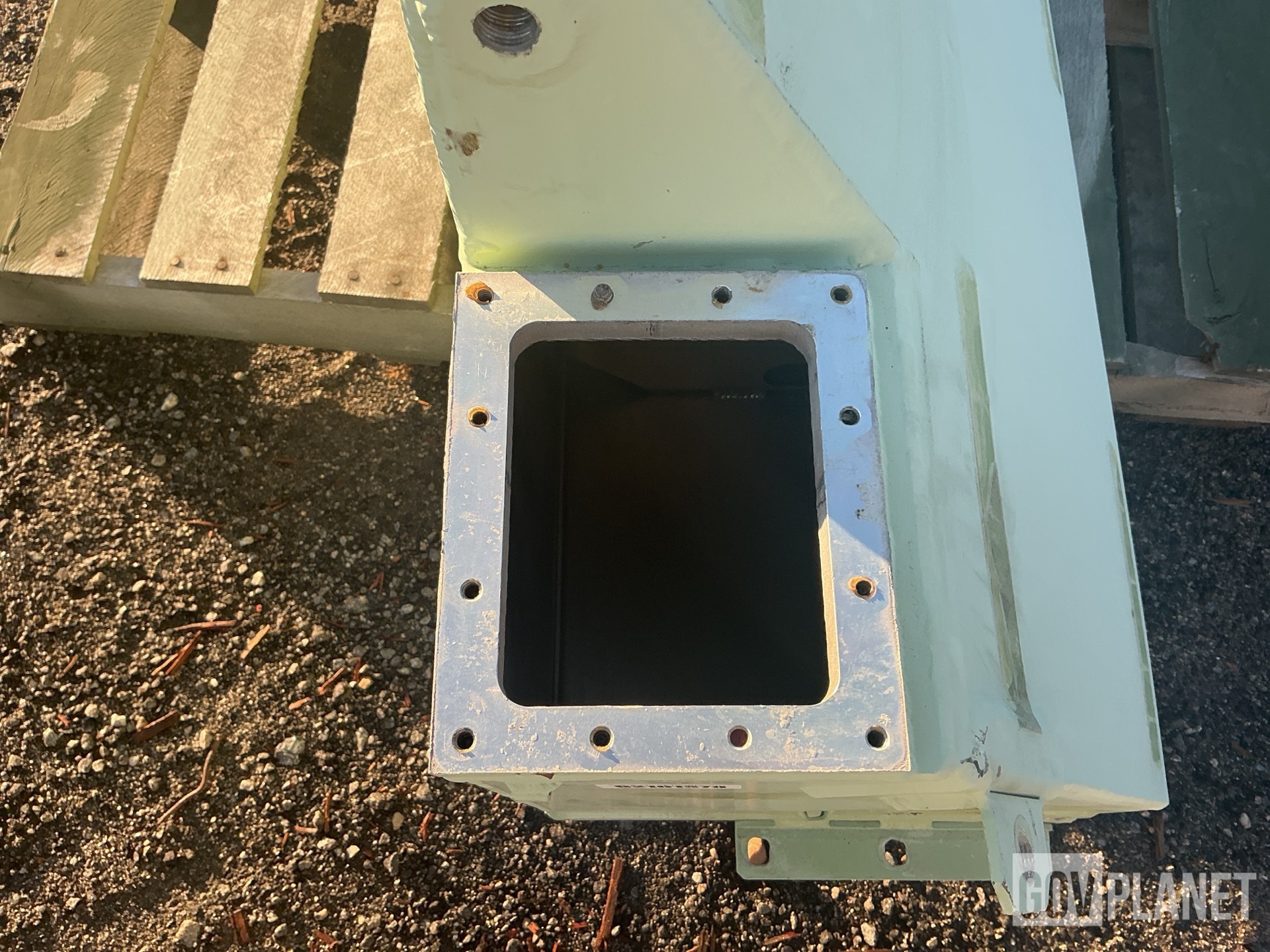 Oshkosh 3646245 Fuel Tank