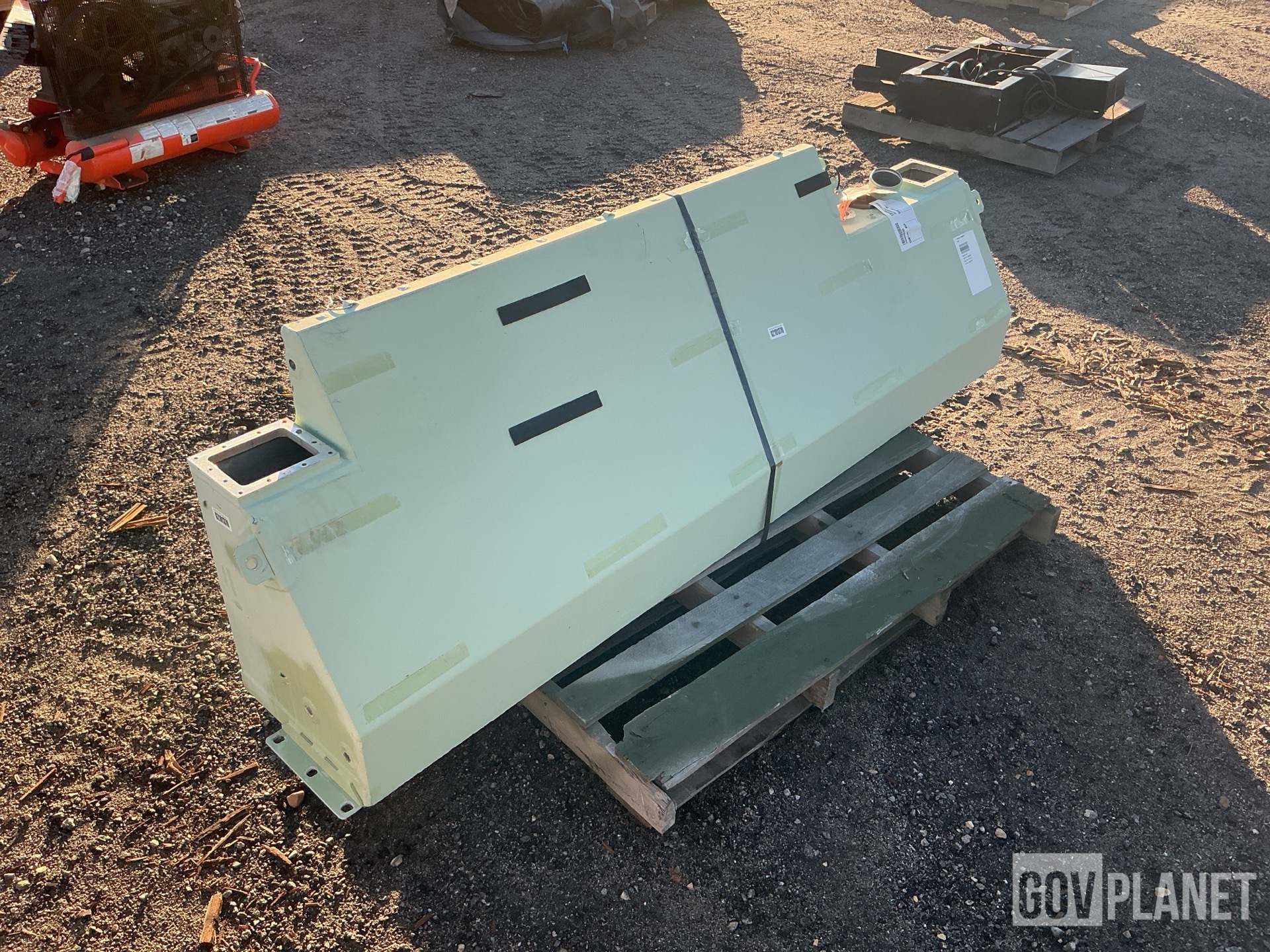 Oshkosh 3646245 Fuel Tank