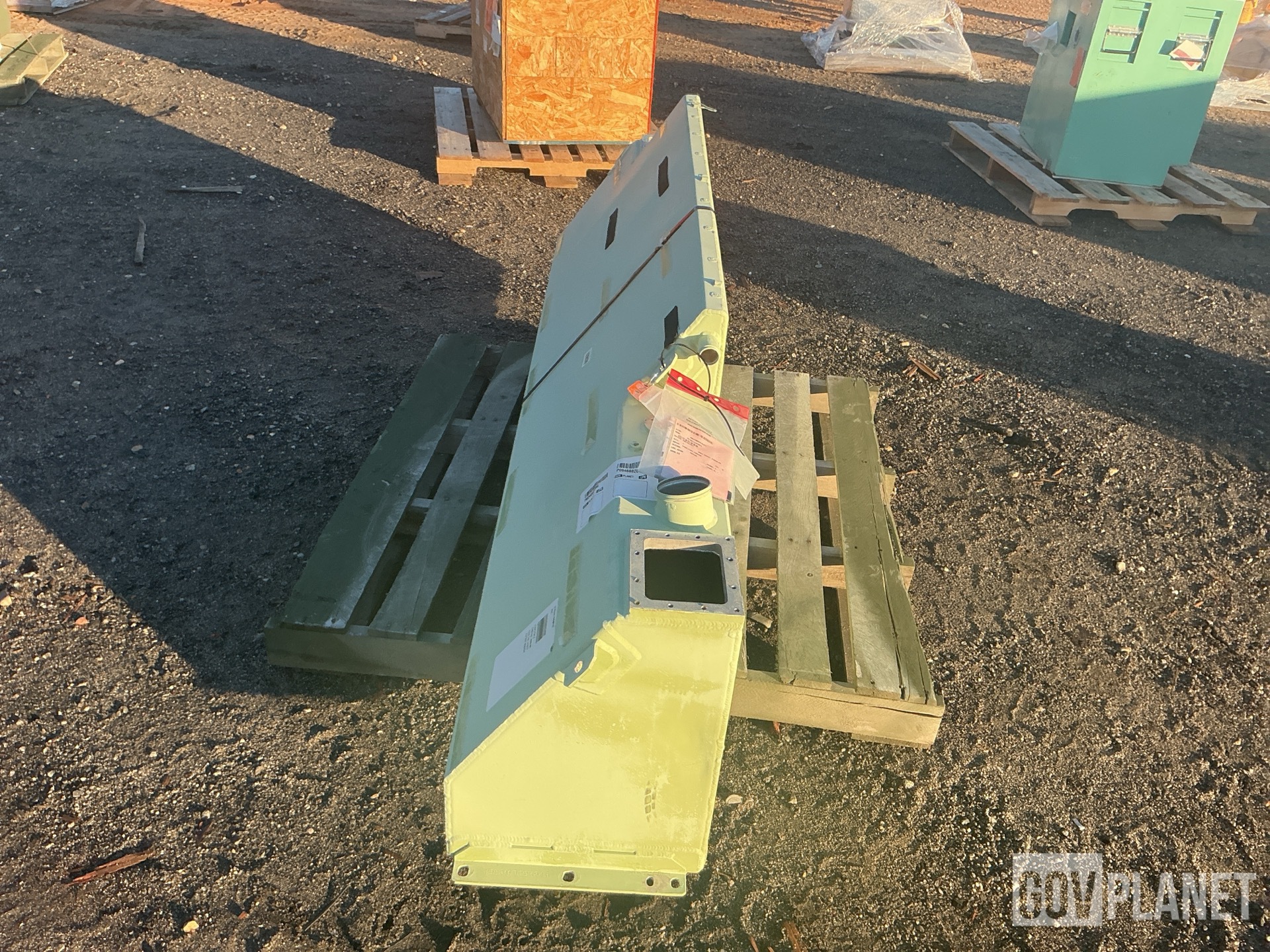 Oshkosh 3646245 Fuel Tank