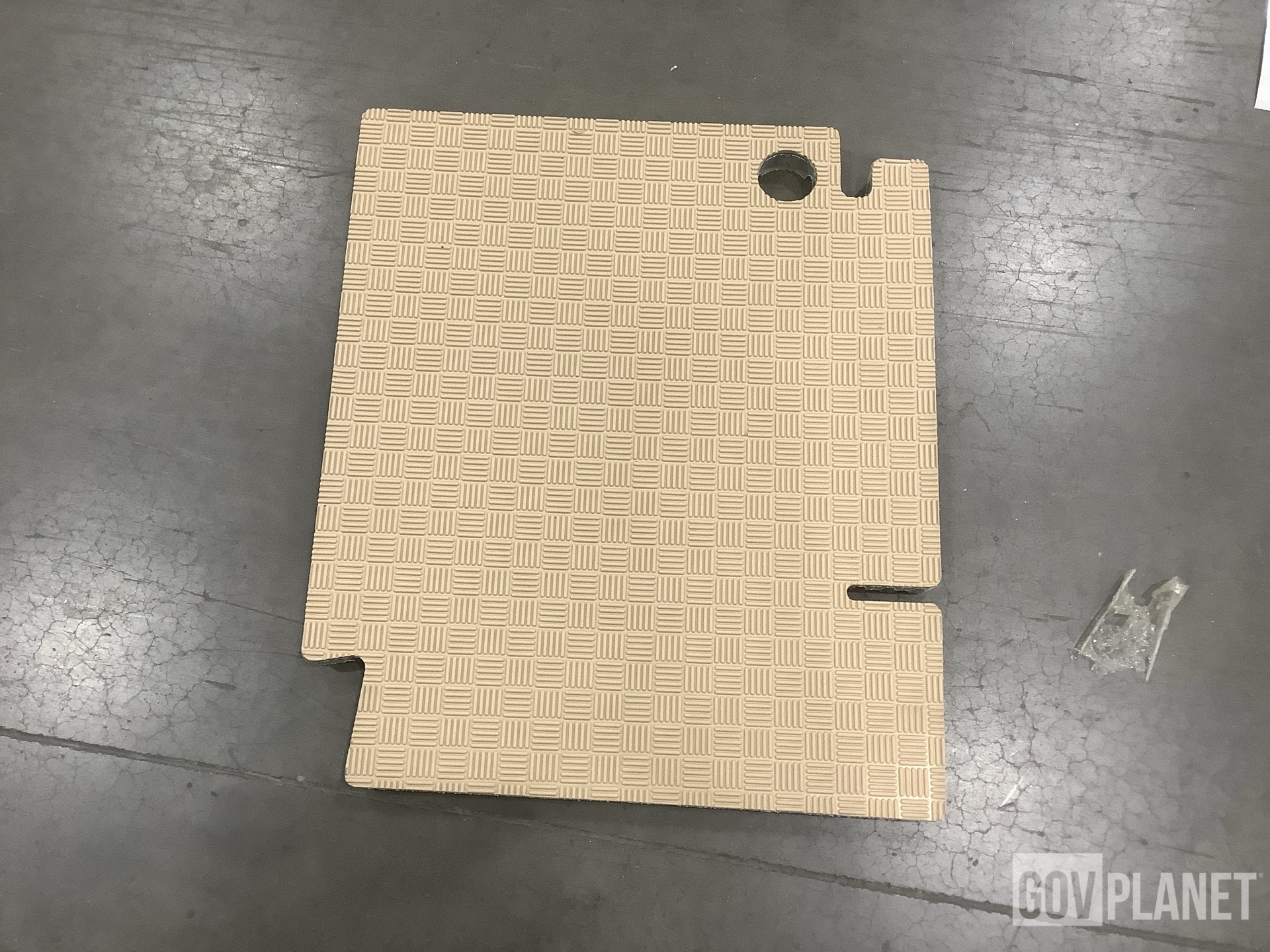 (19) Skydex 3954166 Floor Mats