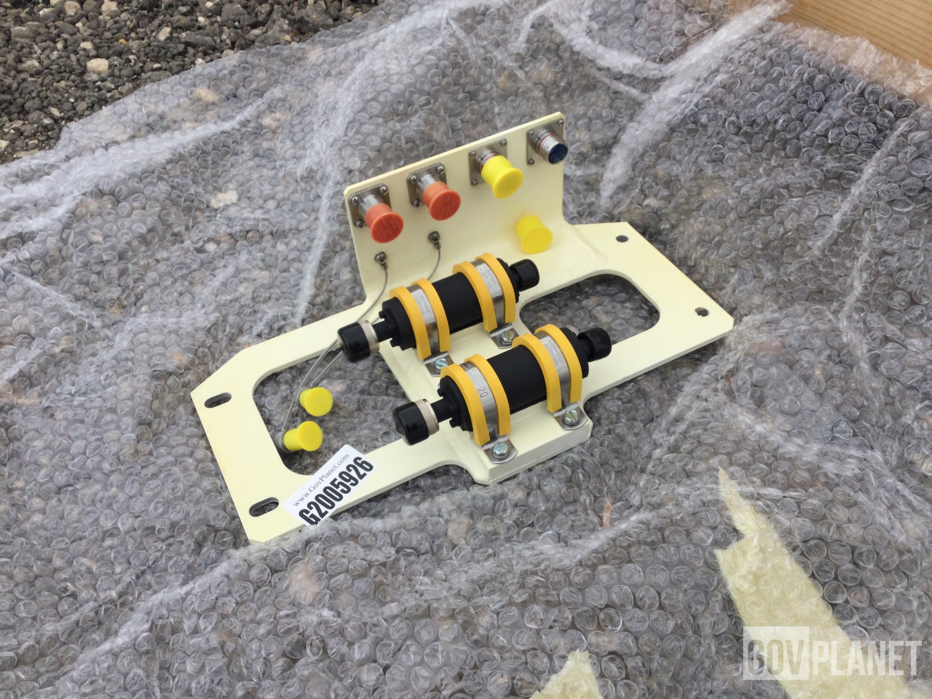 (24) 12590845 Vehicular Components Brackets