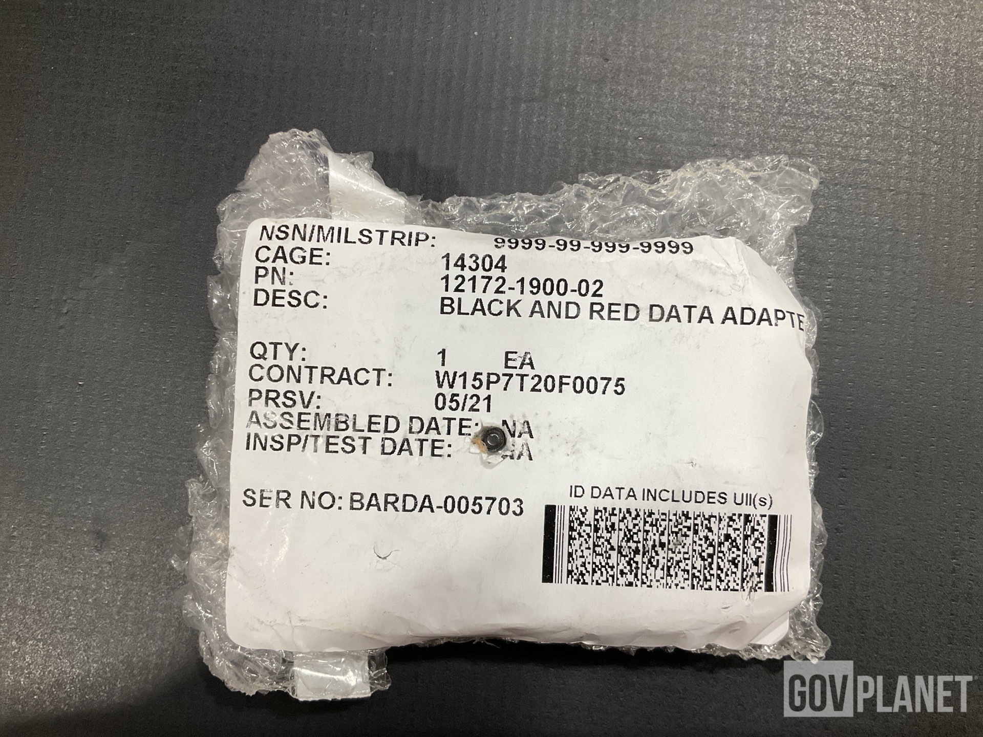 (98) Harris 12172-1900-02 Black & Red Data Adapters