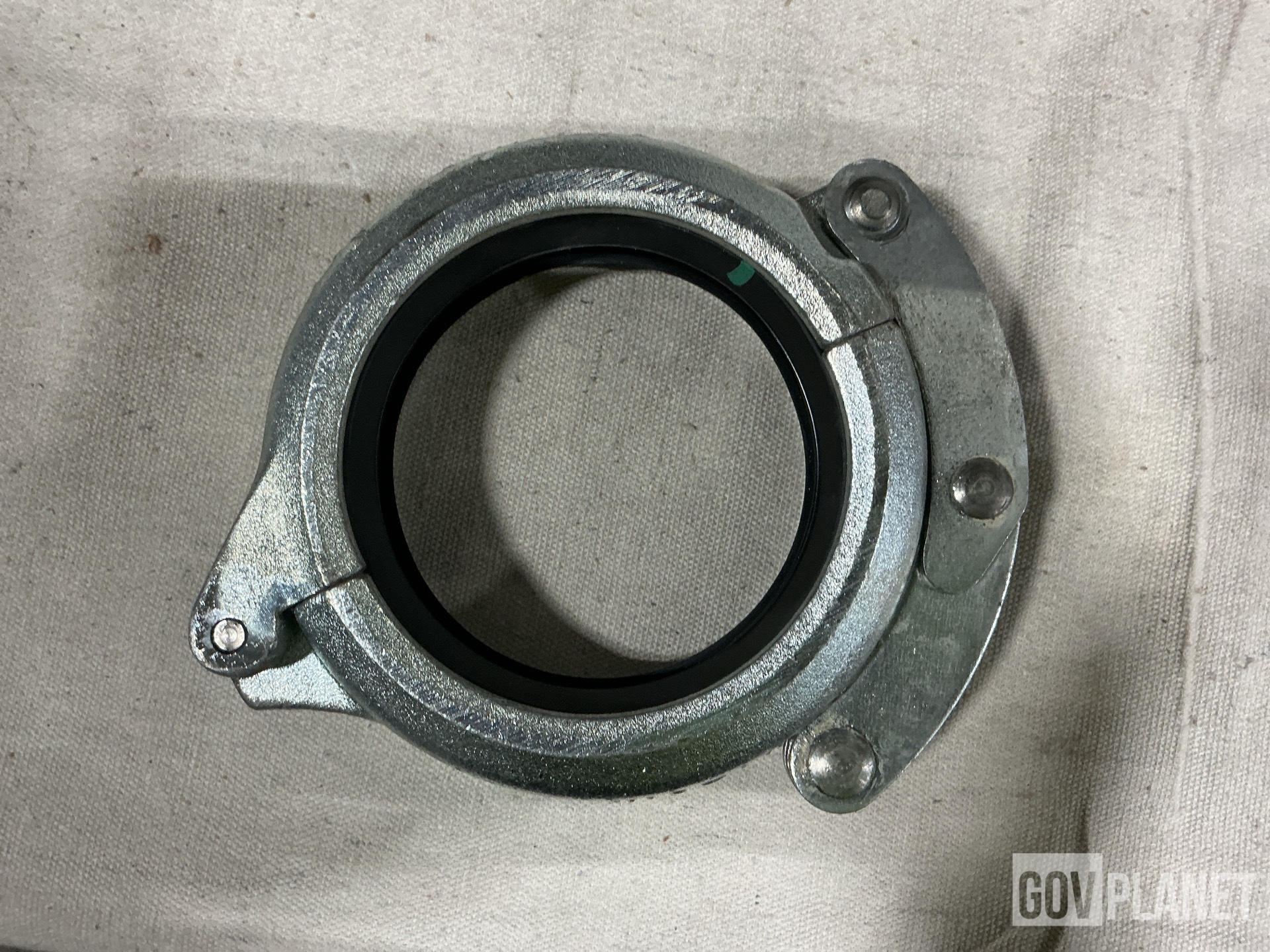 (99) Victaulic STYLE 78 SNAP-JOINT Grooved Clamp Couplings