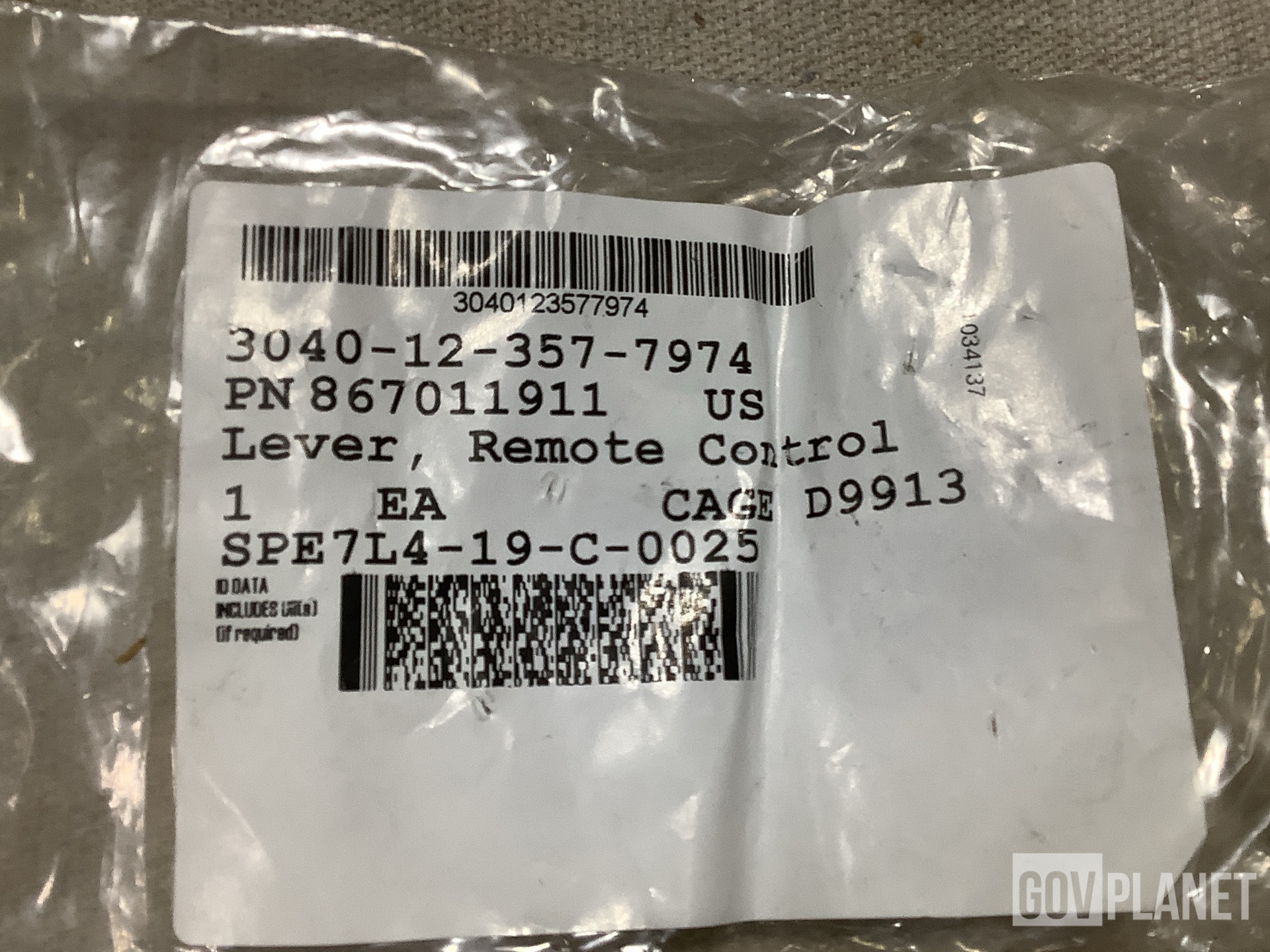 (32) General Dynamics 867011911 Remote Control Levers