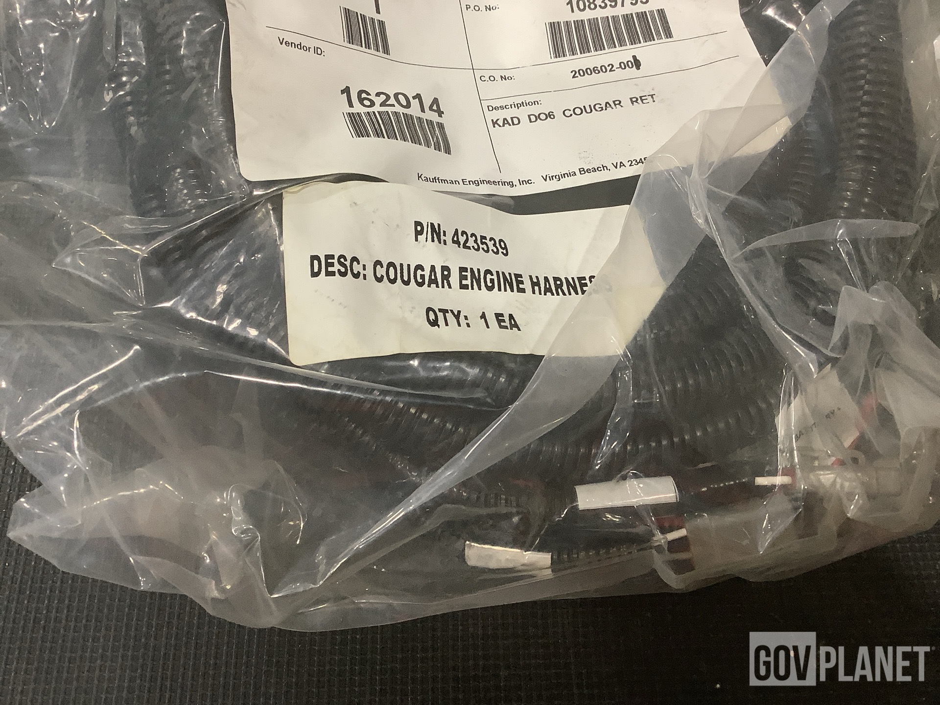 (8) 423539 Cougar Engine Harnesses