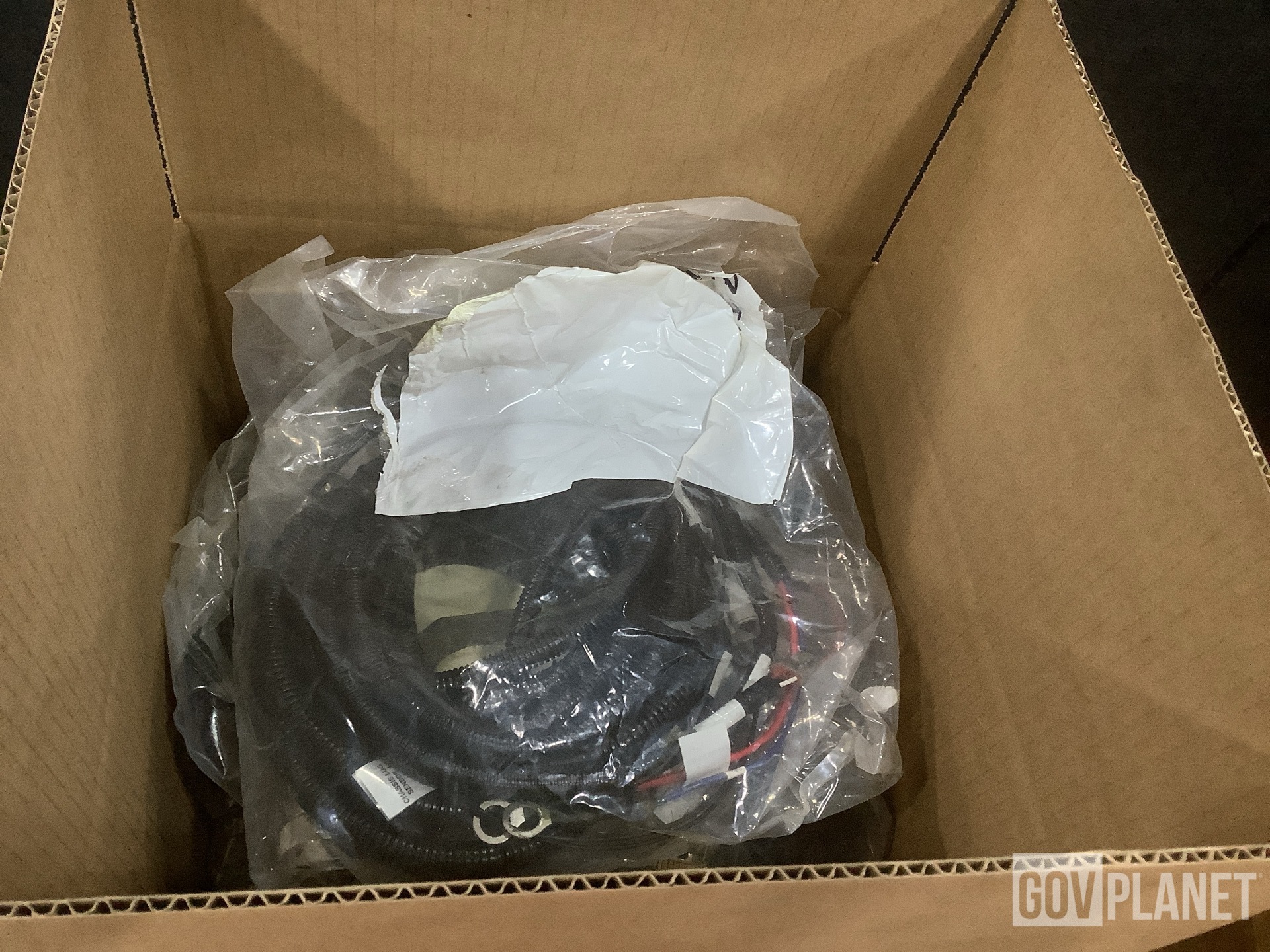 (8) 423539 Cougar Engine Harnesses