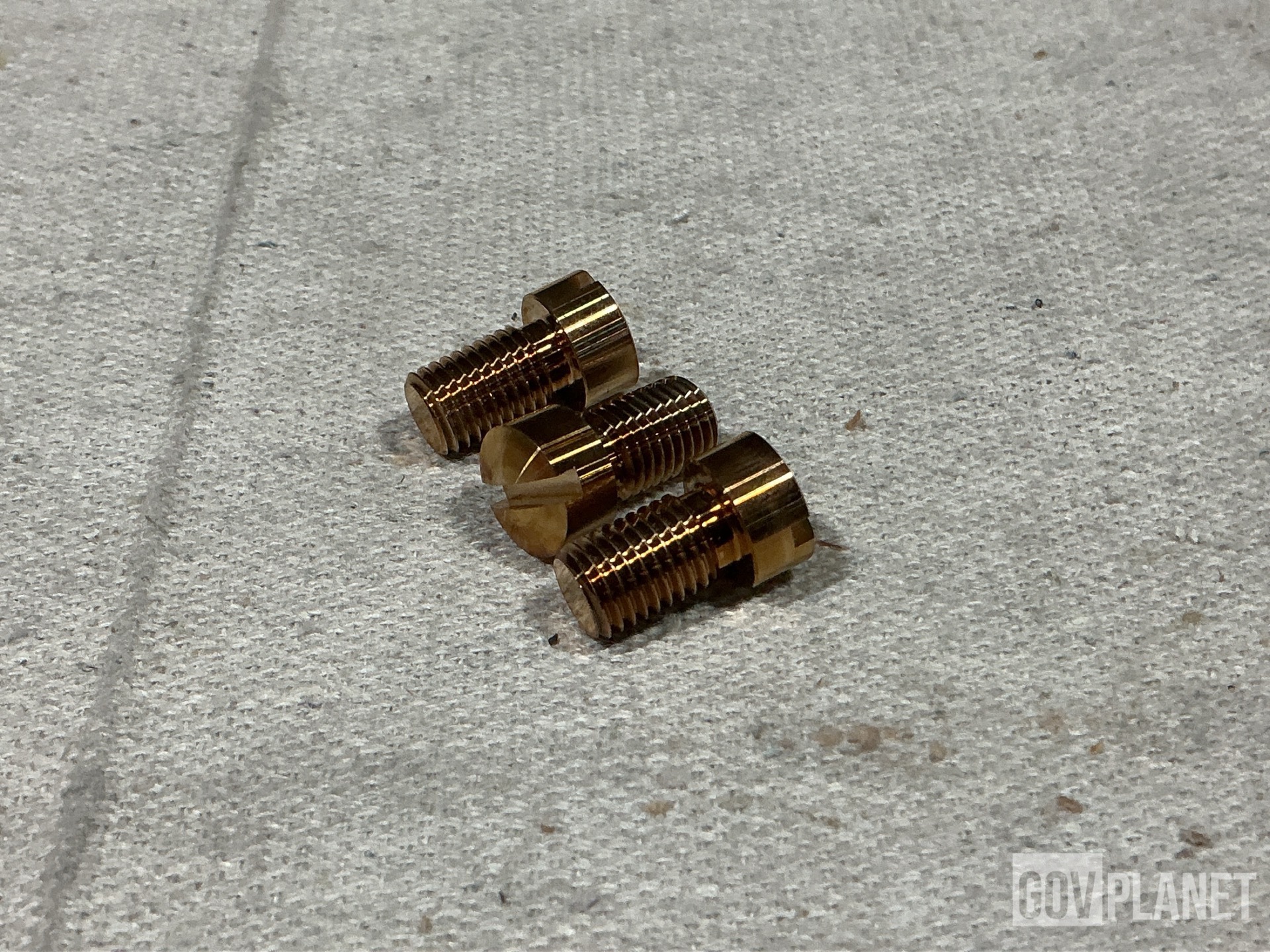 (1) Rotary Actuator Housing, (1) Filter, (165) Screws & Assorted Items