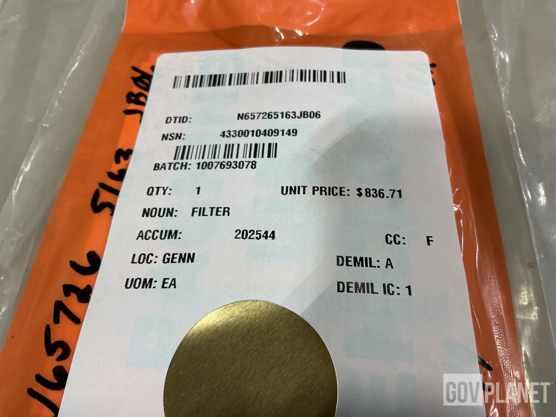 (1) Rotary Actuator Housing, (1) Filter, (165) Screws & Assorted Items