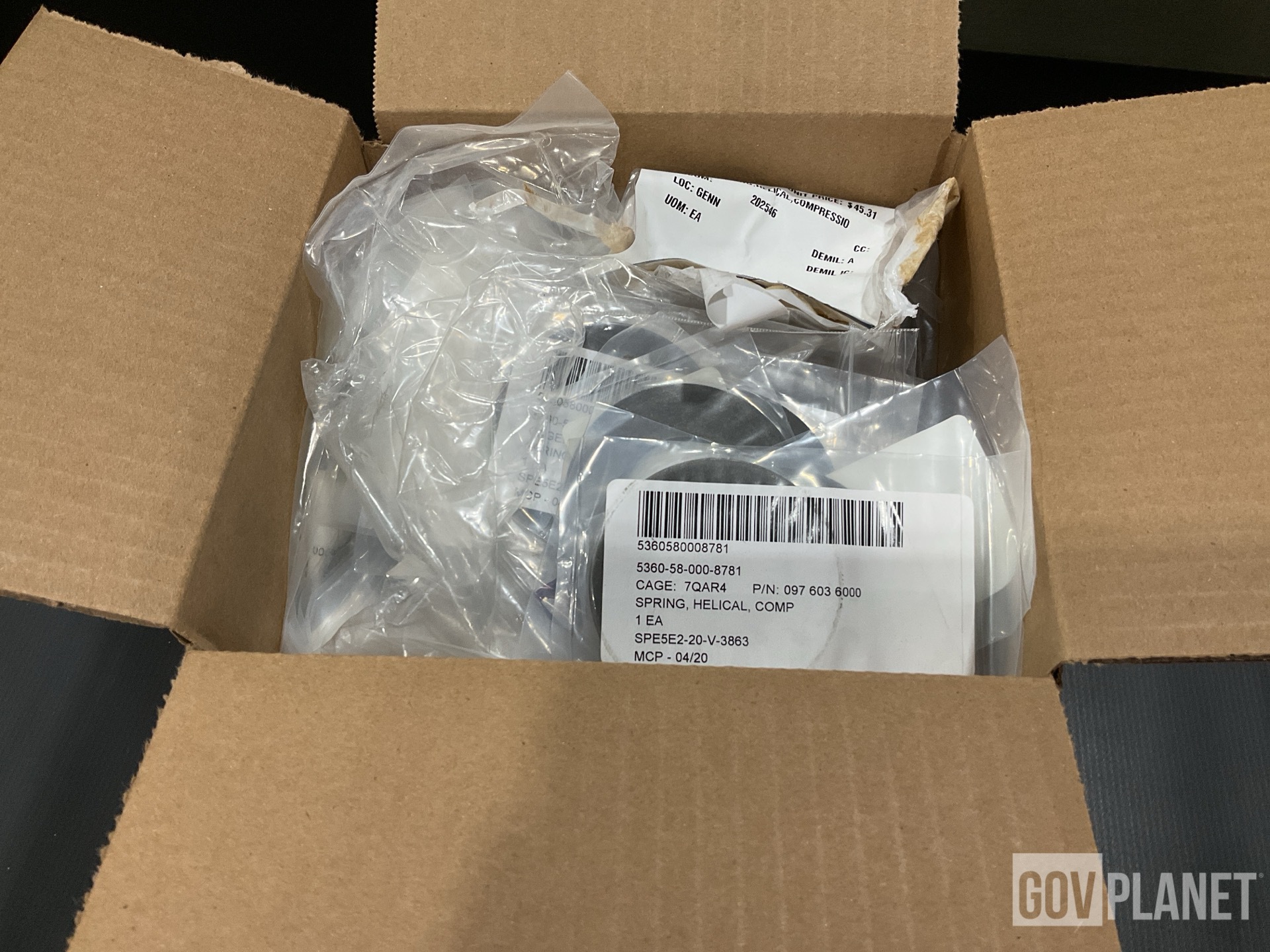 (136) Lake Shore Systems 0976036000 Compression Helical Springs