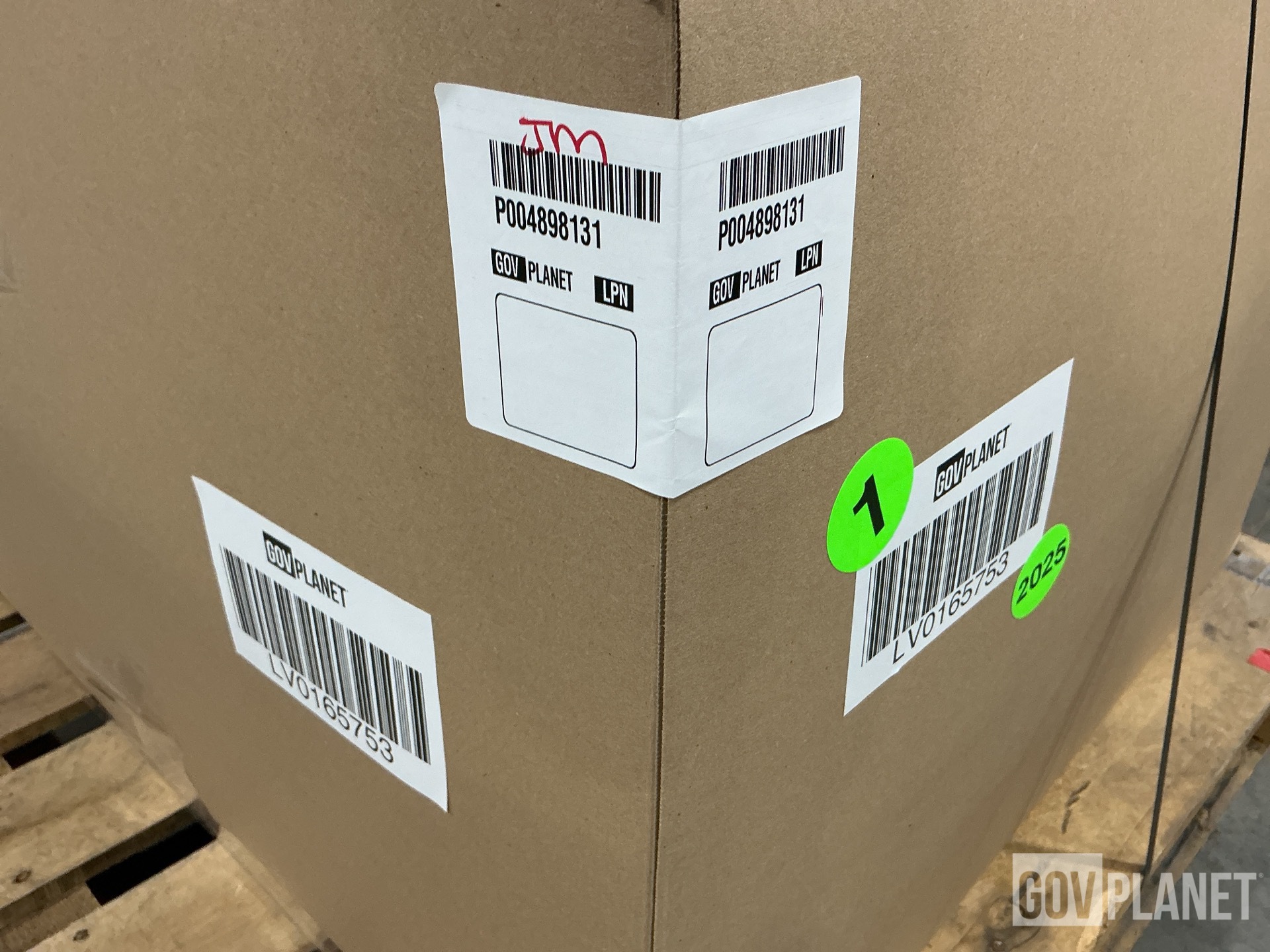 (8) Battery Boxes, (38) Machine Plugs, (150) Washers & Assorted Items