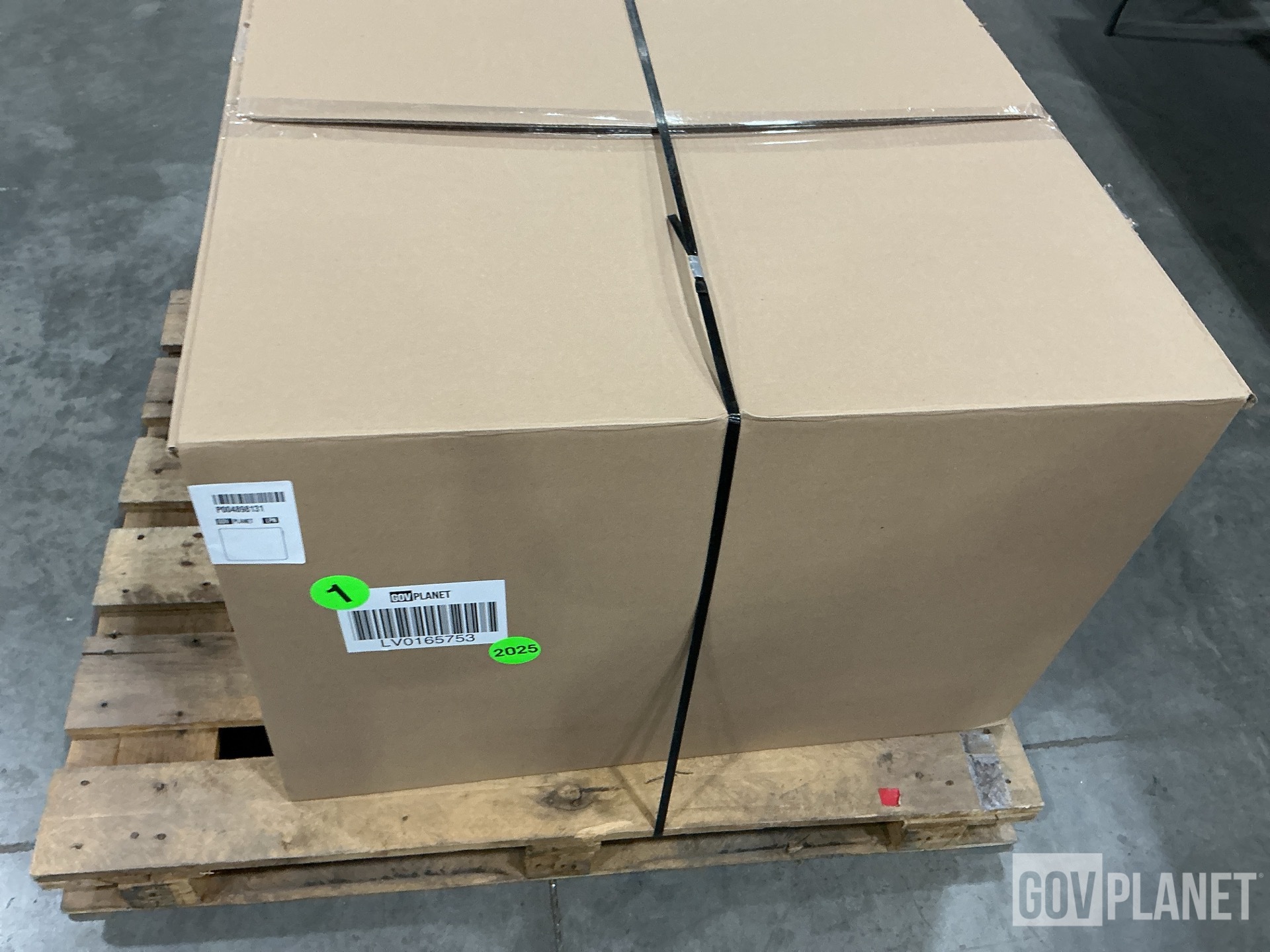 (8) Battery Boxes, (38) Machine Plugs, (150) Washers & Assorted Items