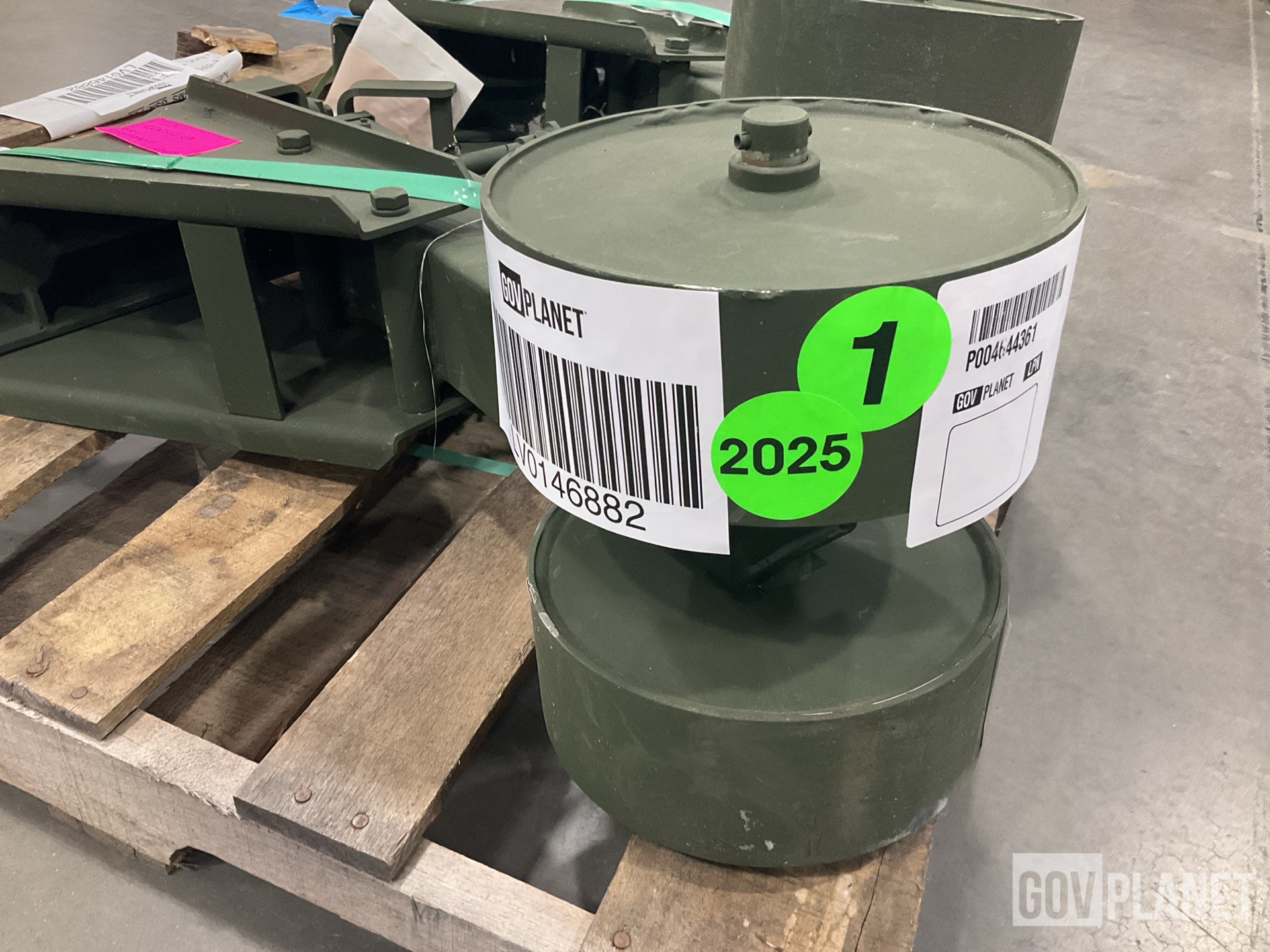 (2) 12259830 Trailer Retractable Supports