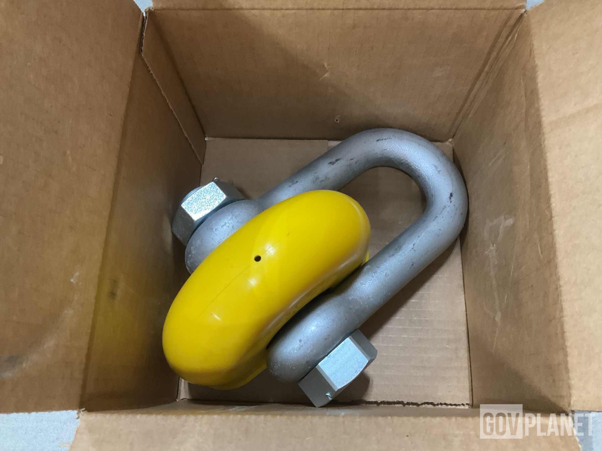(17) Ocean Products Research 964-1120 Shackles