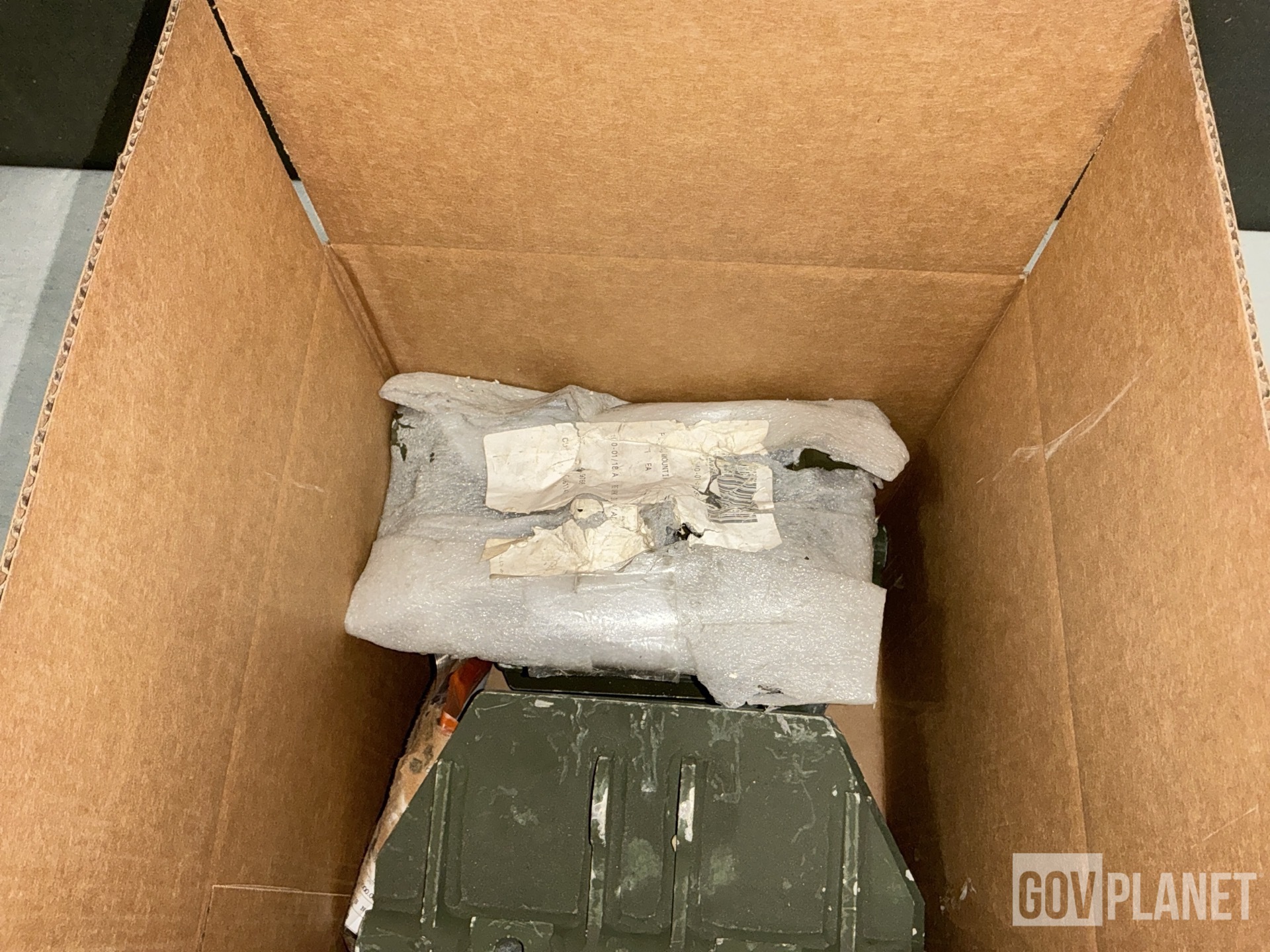(10) Oshkosh 1KK268 Mounting Plates