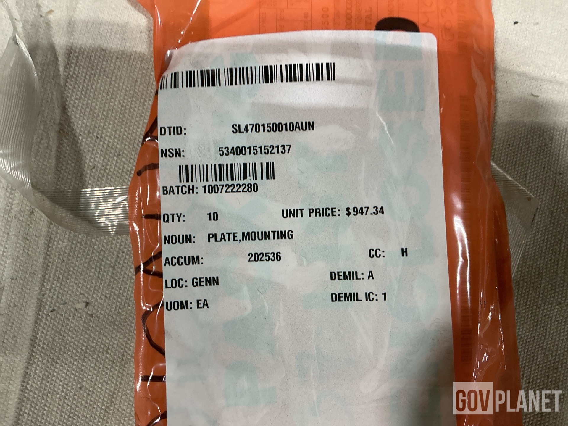 (10) Oshkosh 1KK268 Mounting Plates