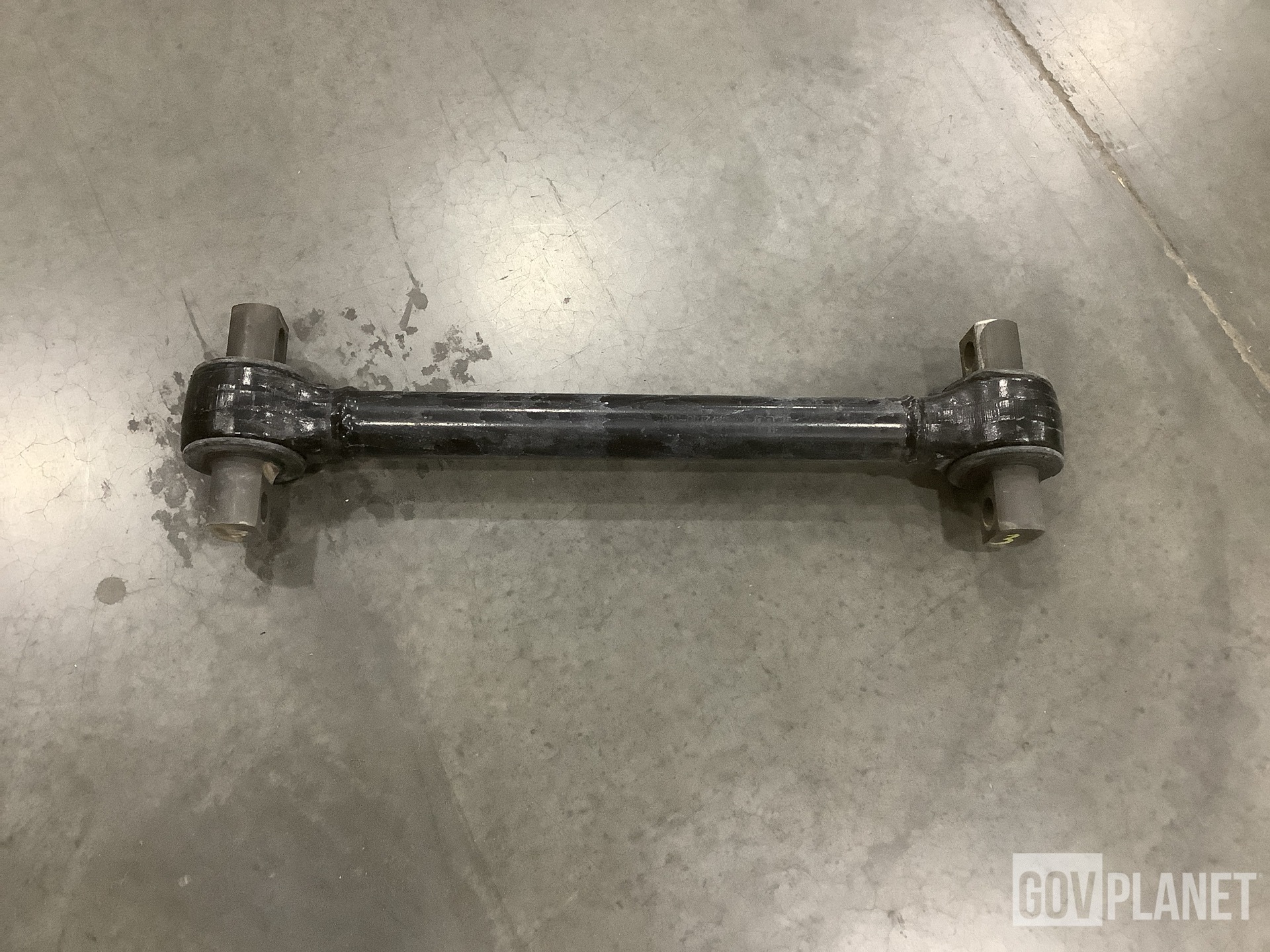 (5) General Dynamics 4000512 Front Axle Torque Rods